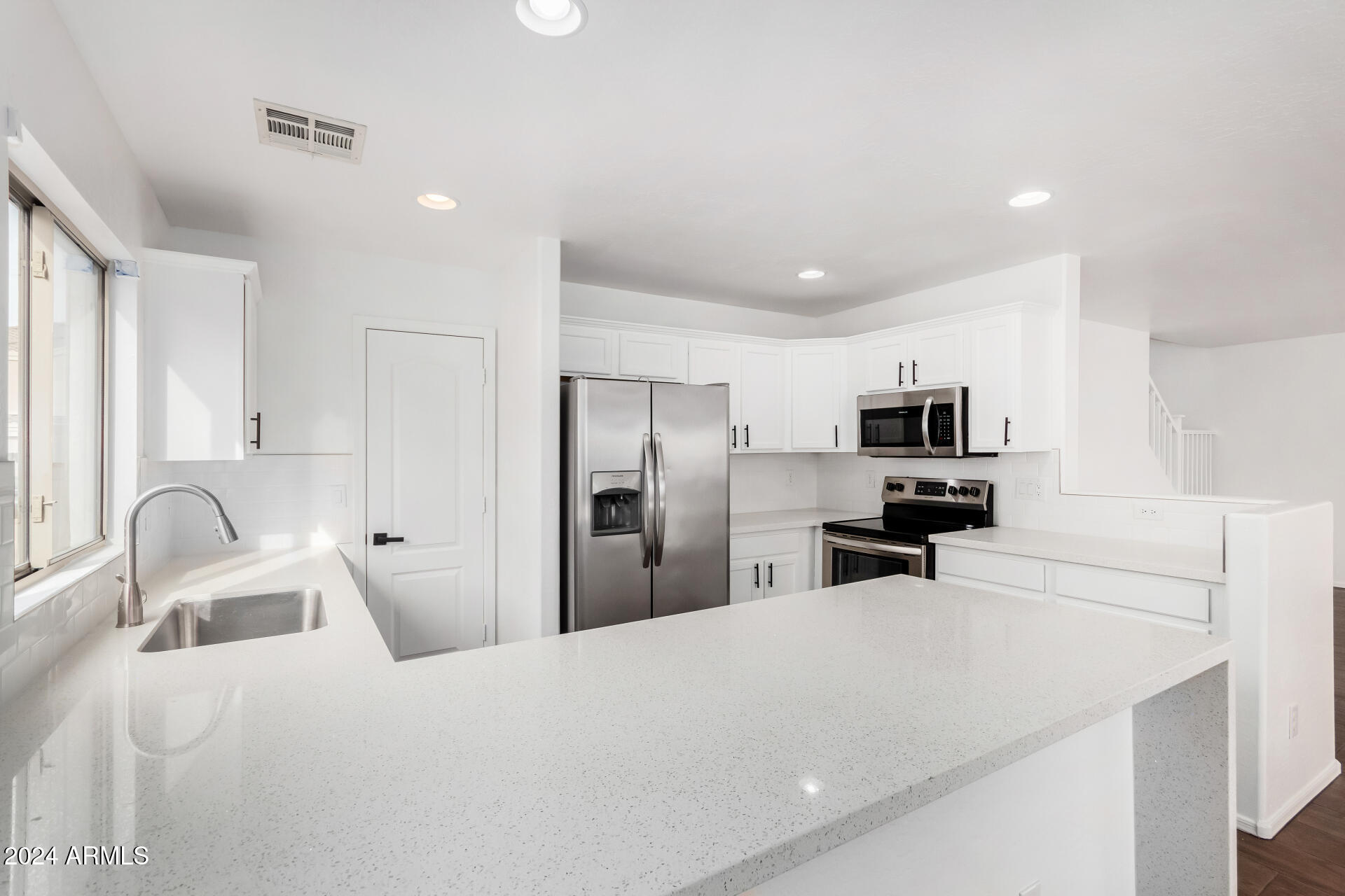 23957 W TONTO Street