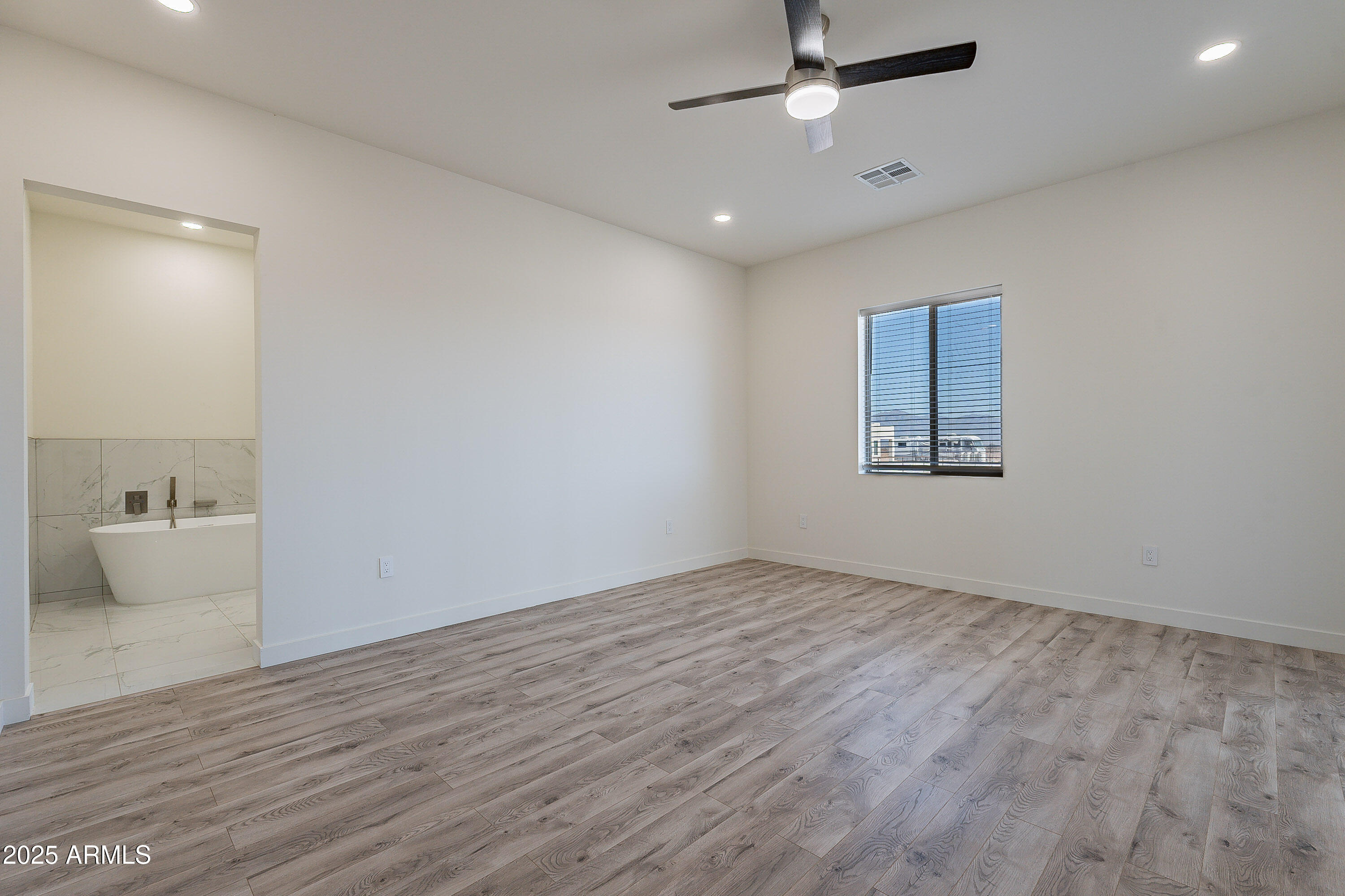 26623 S 187th Avenue