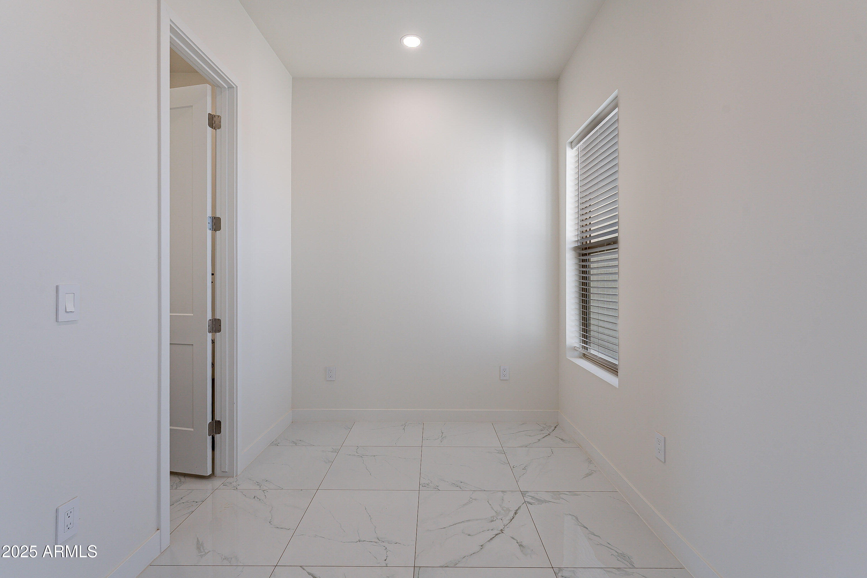 26623 S 187th Avenue