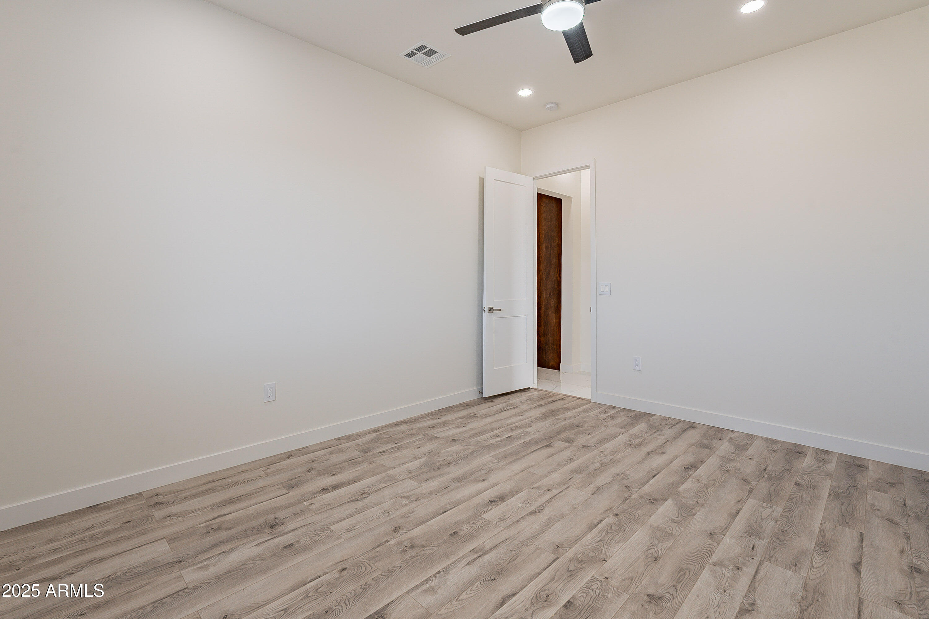 26623 S 187th Avenue