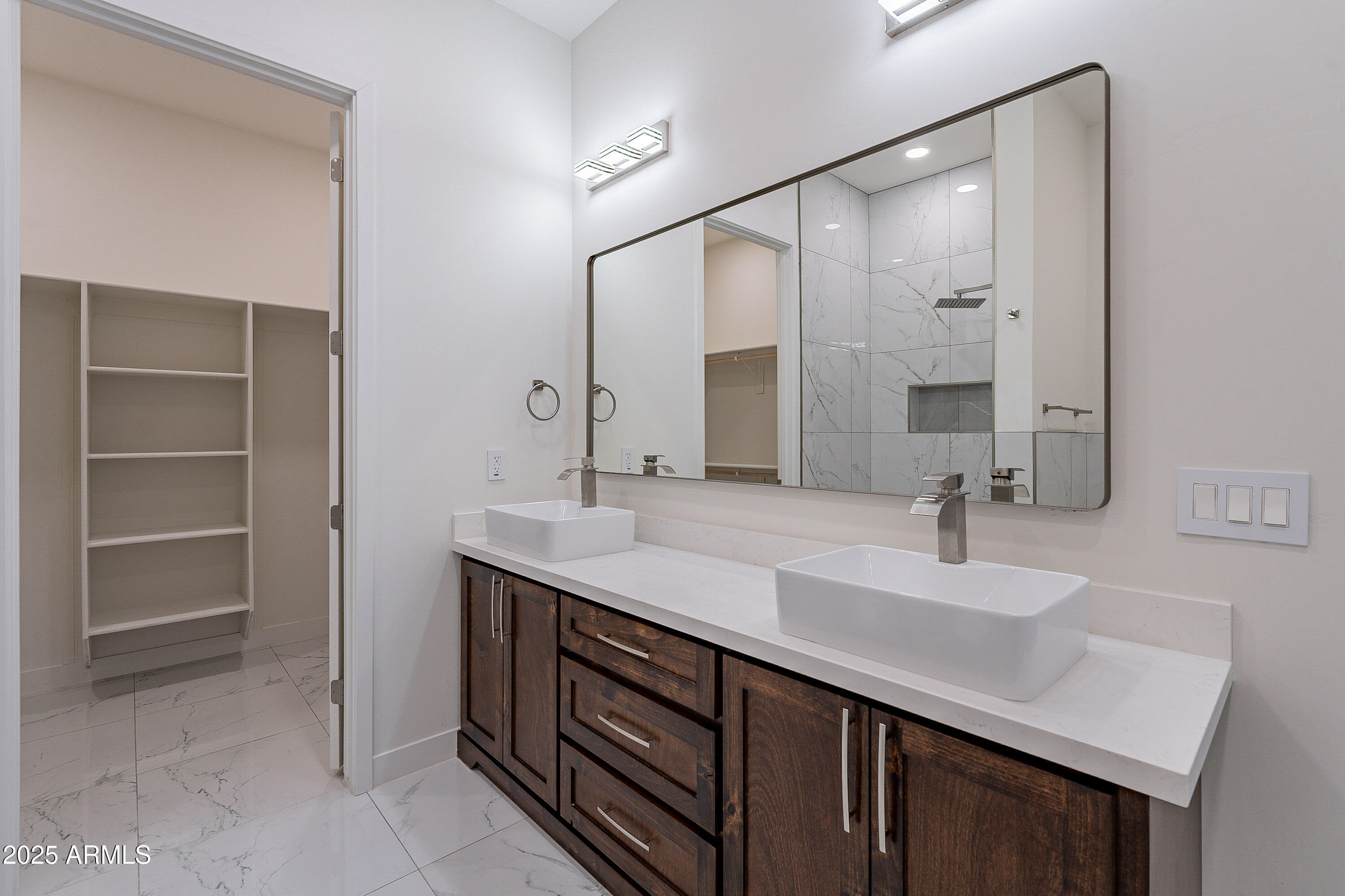 26623 S 187th Avenue