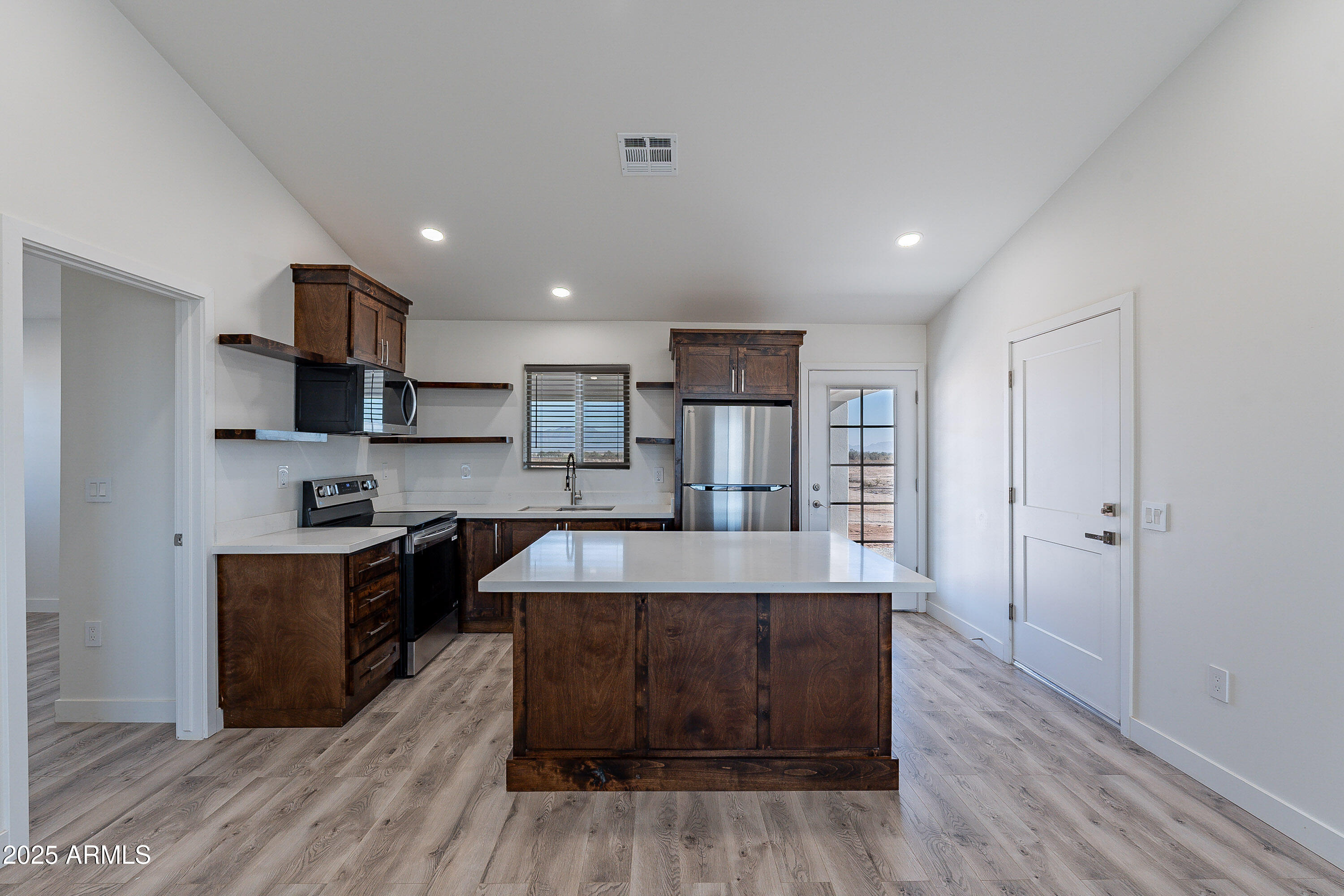 26623 S 187th Avenue