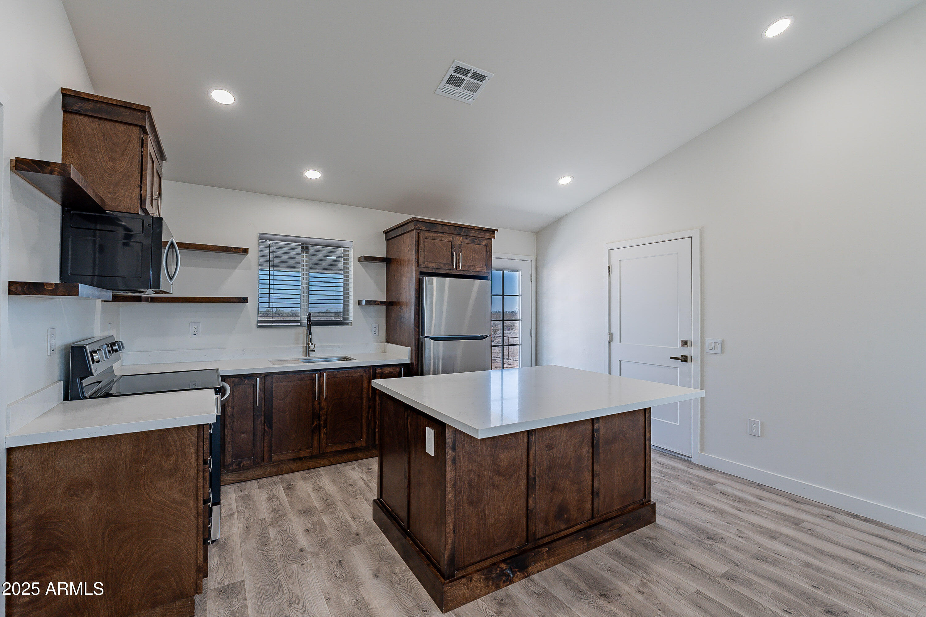 26623 S 187th Avenue