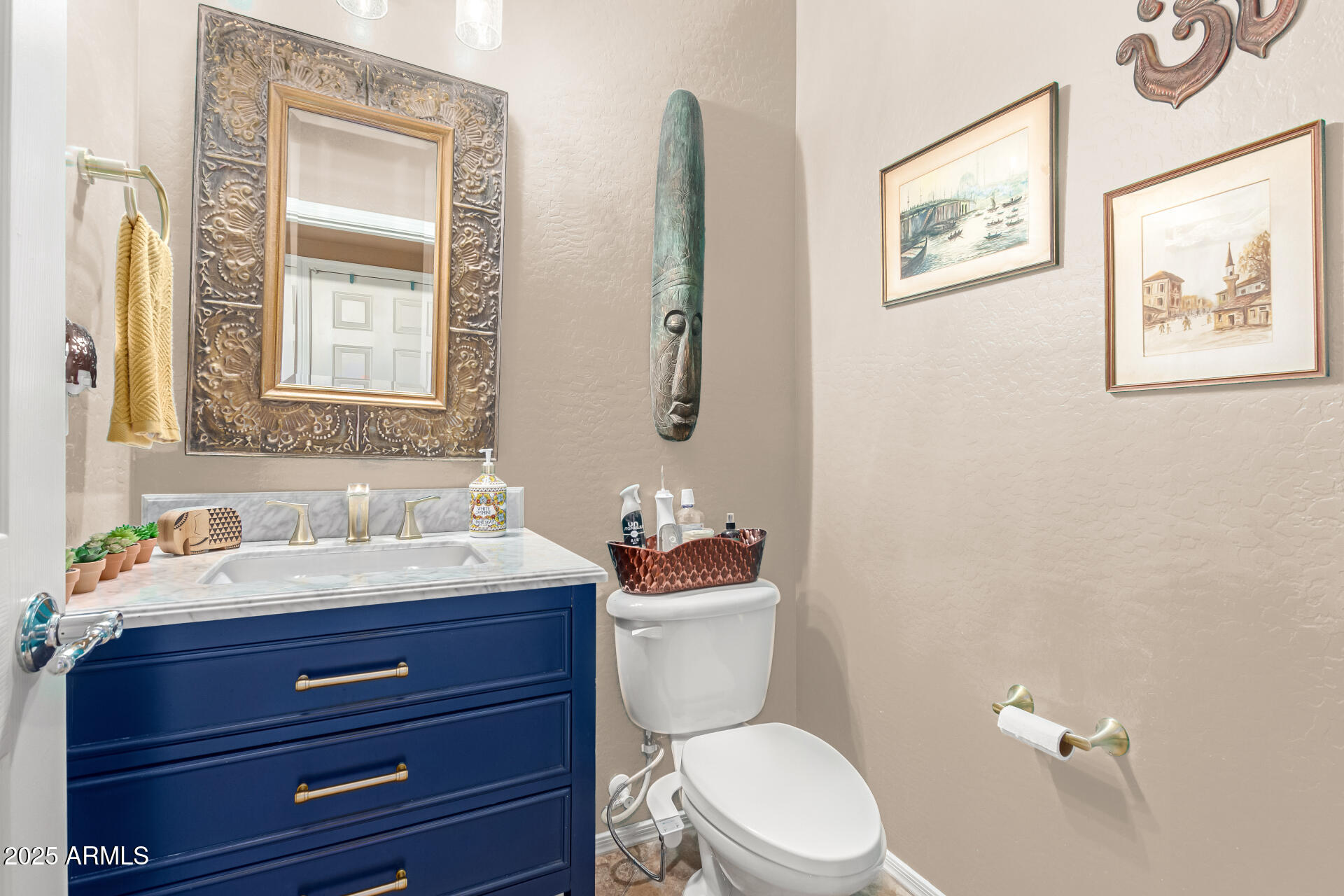 3767 W DESERT CREEK Lane