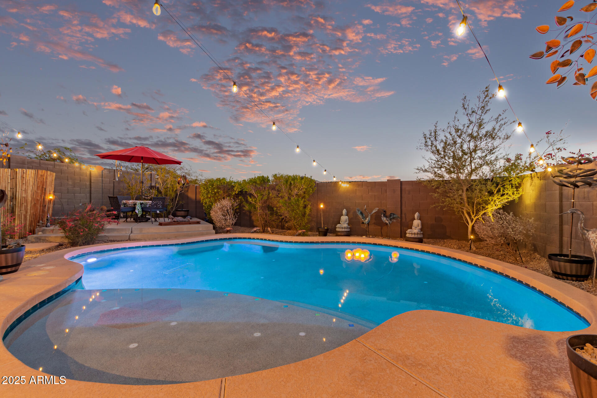 3767 W DESERT CREEK Lane