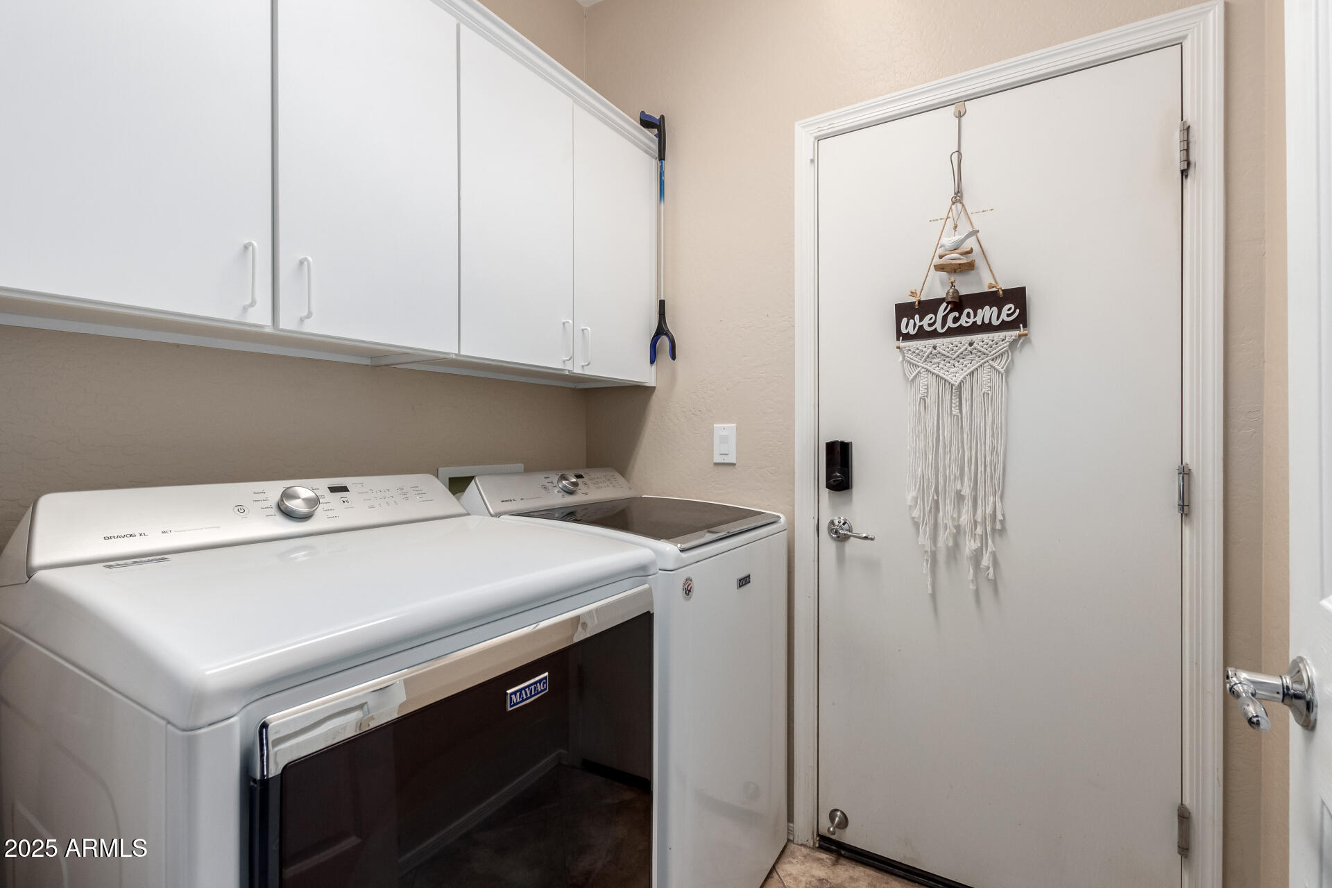 3767 W DESERT CREEK Lane