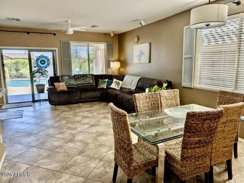 3767 W DESERT CREEK Lane