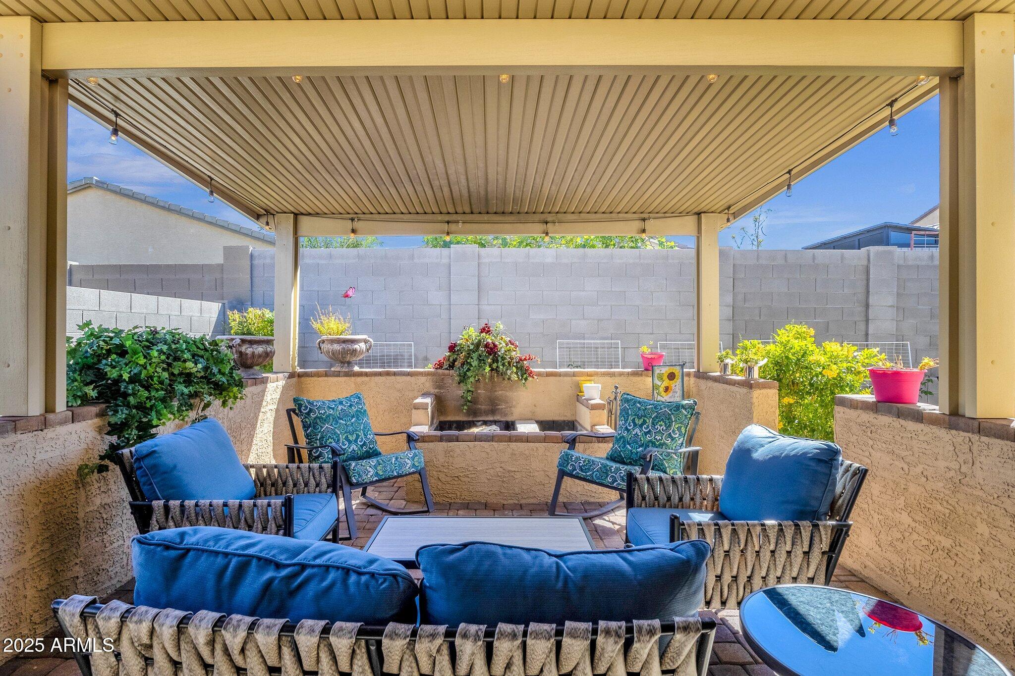 4027 W Copperleaf Drive