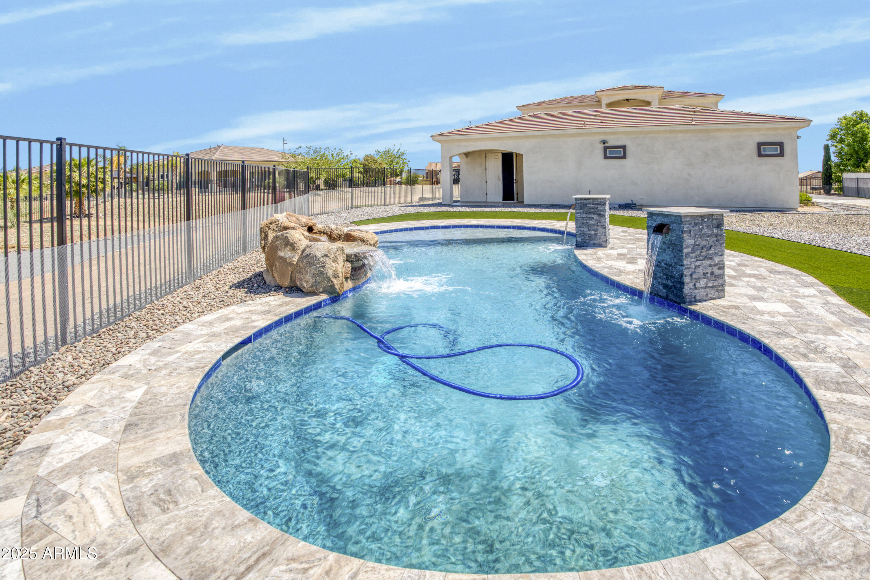 16209 W SKINNER Road