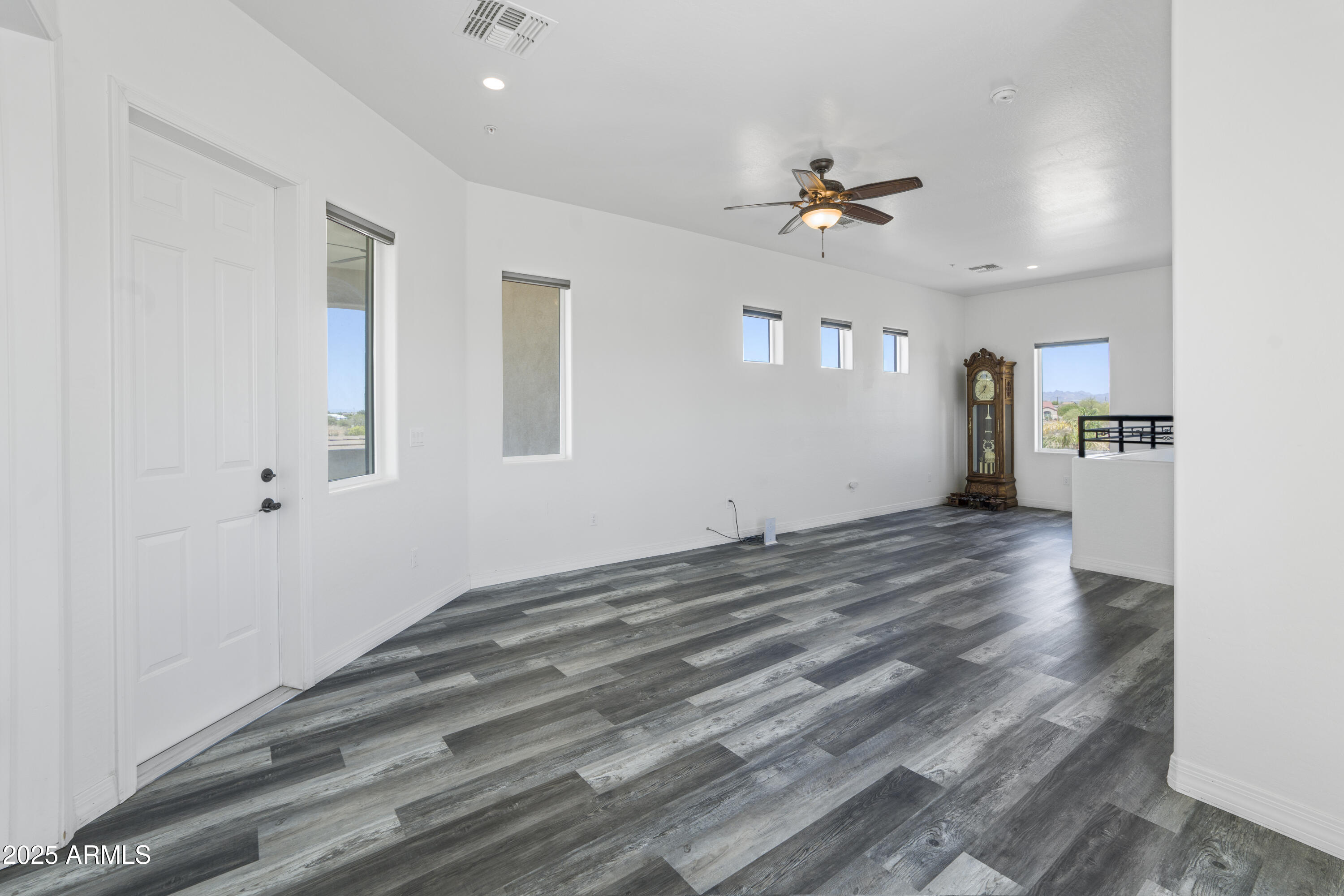 16209 W SKINNER Road