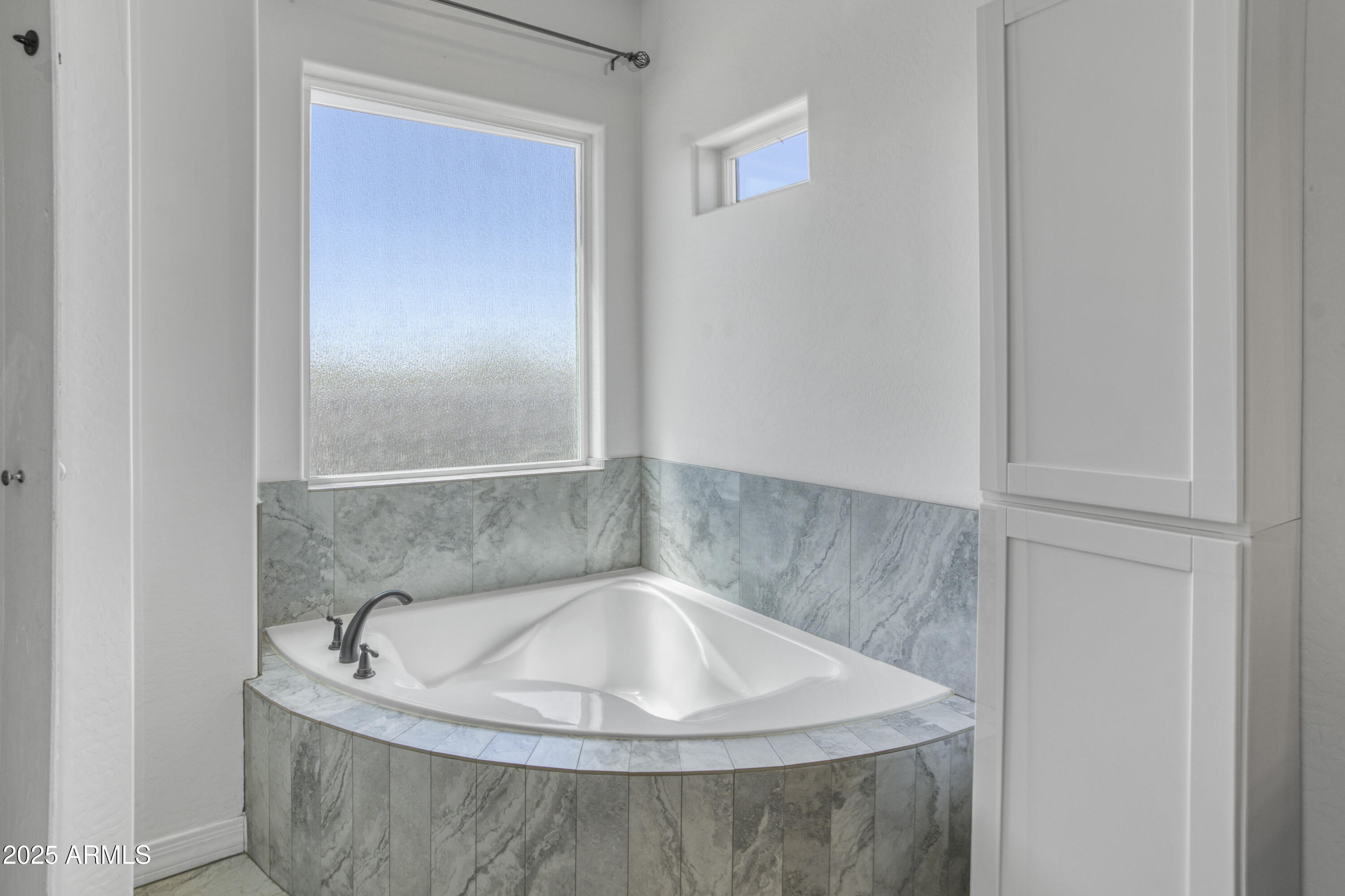 16209 W SKINNER Road