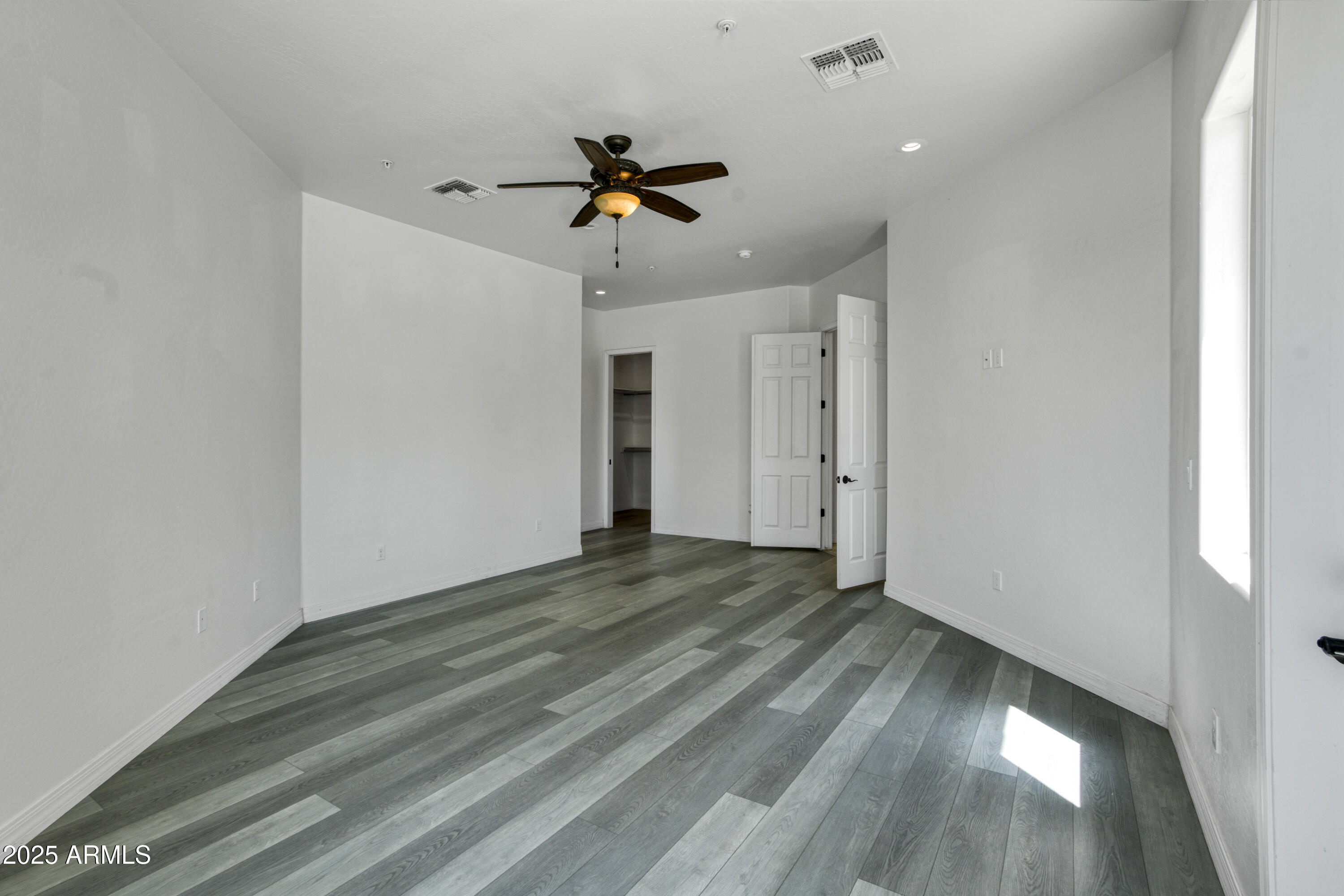 16209 W SKINNER Road