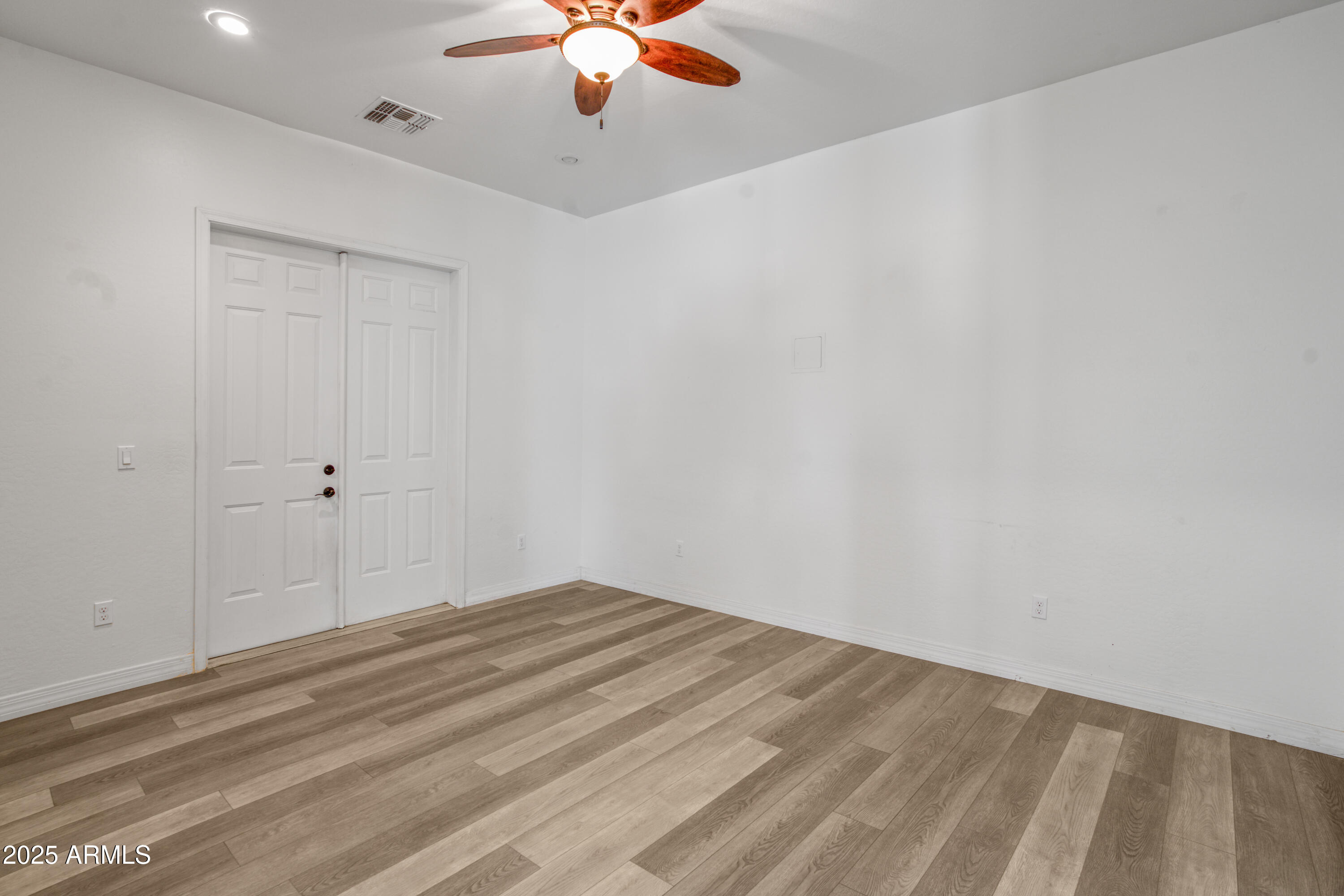 16209 W SKINNER Road