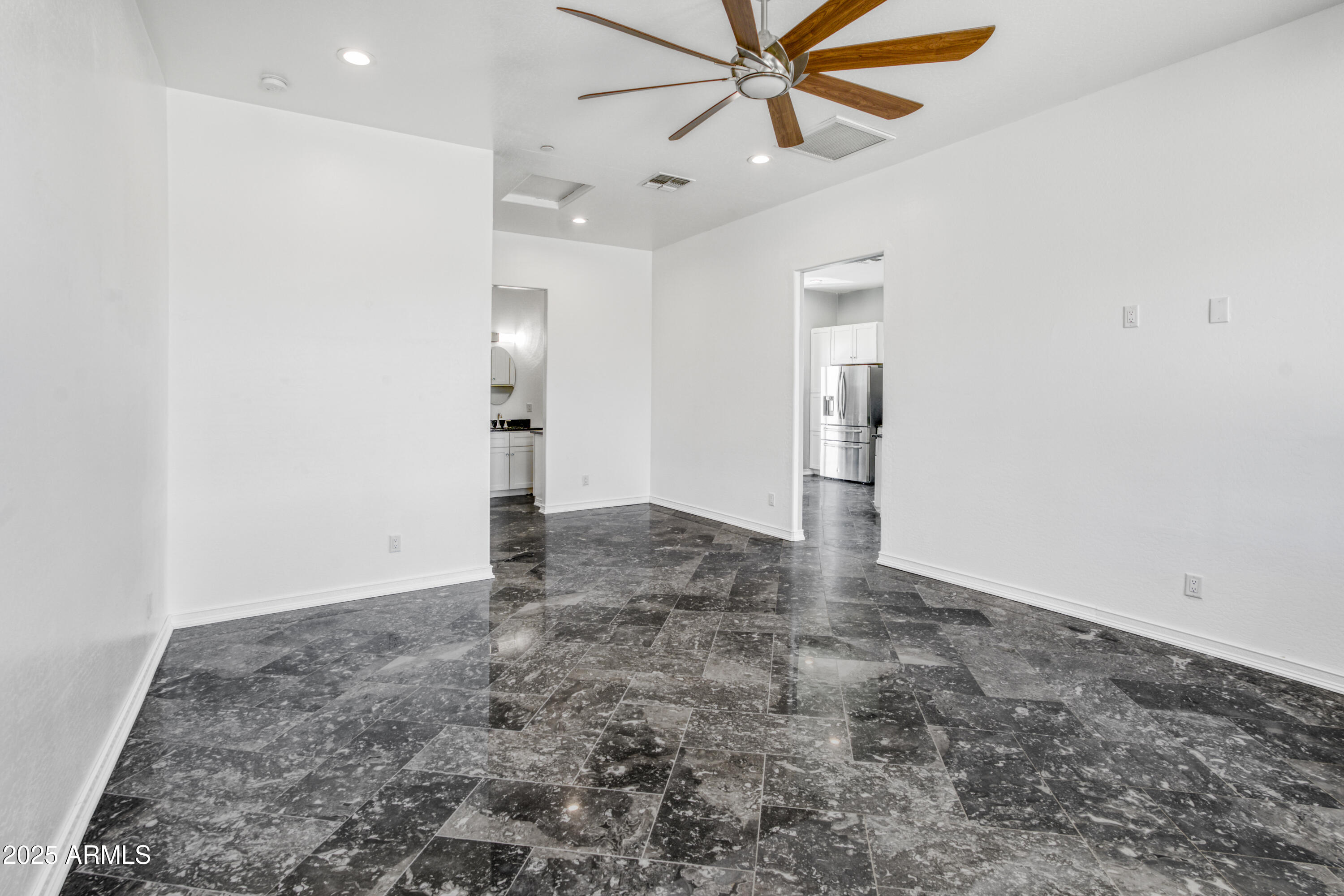 16209 W SKINNER Road