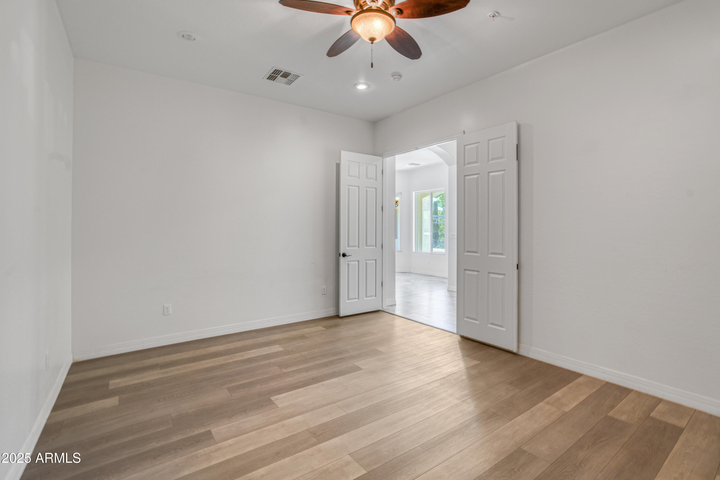 16209 W SKINNER Road