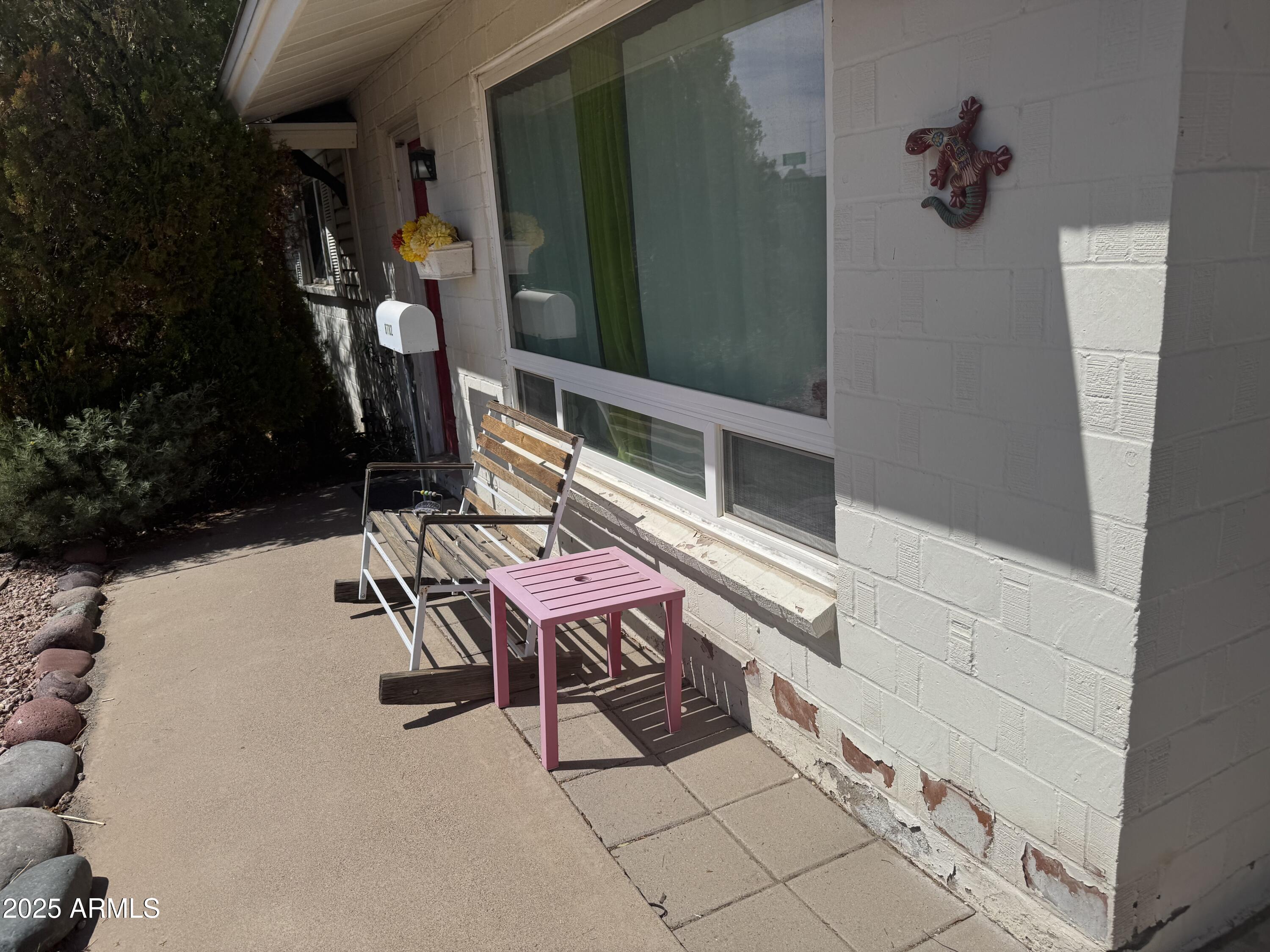 8702 E VERNON Avenue, 0