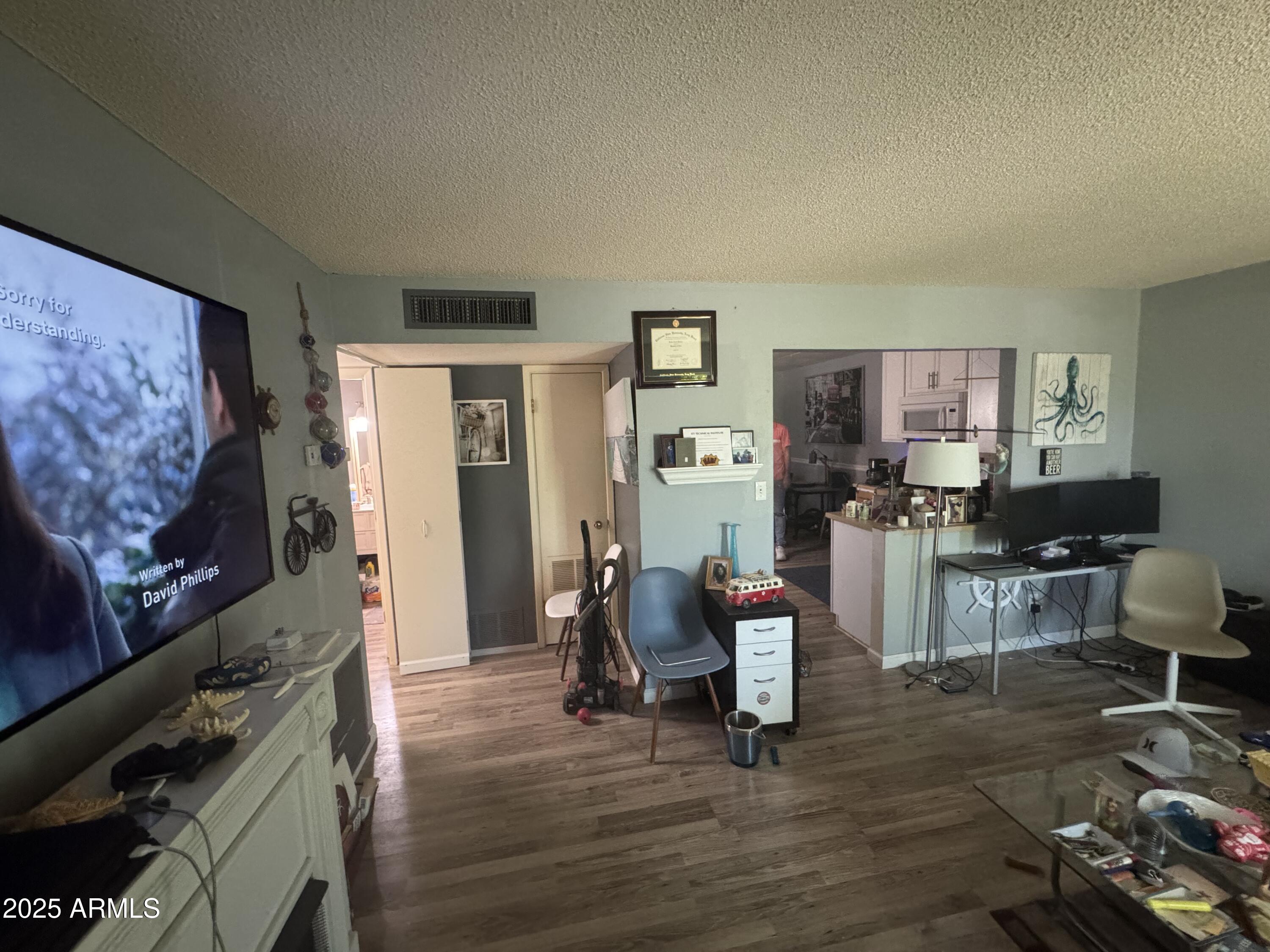 8702 E VERNON Avenue, 0