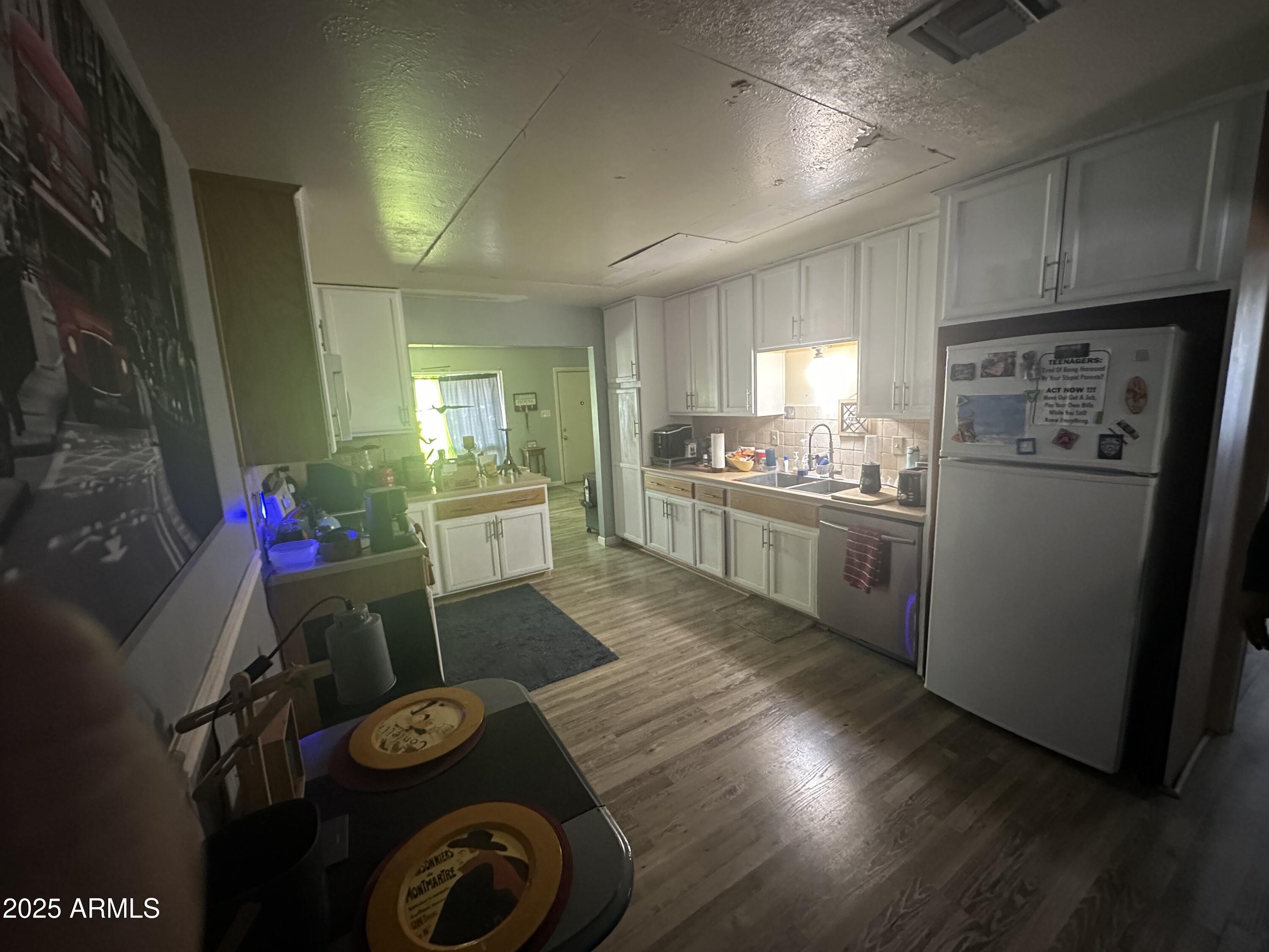 8702 E VERNON Avenue, 0