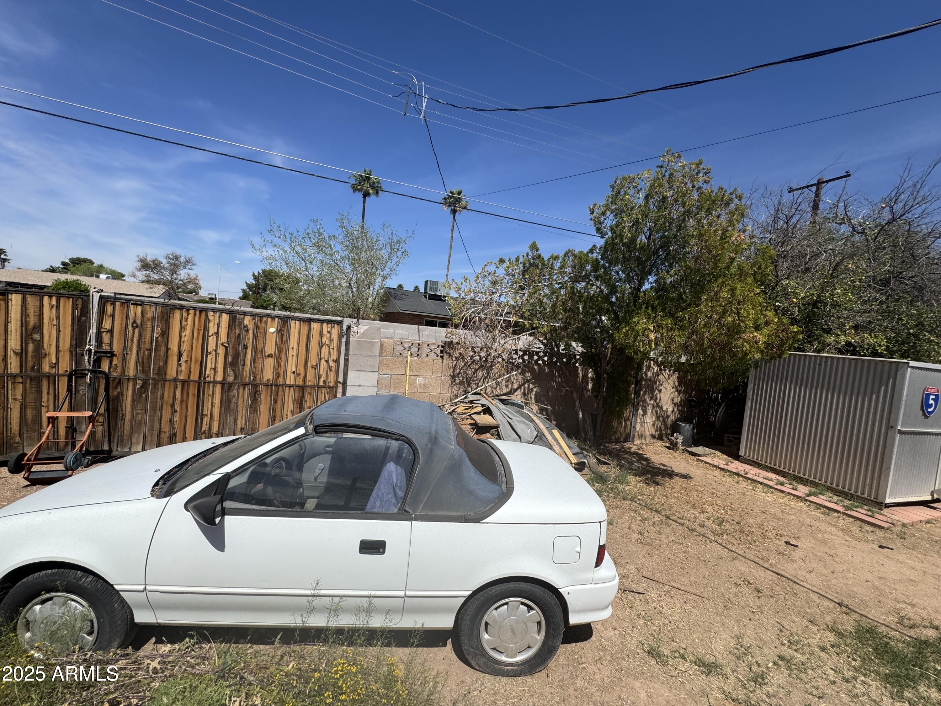 8702 E VERNON Avenue, 0