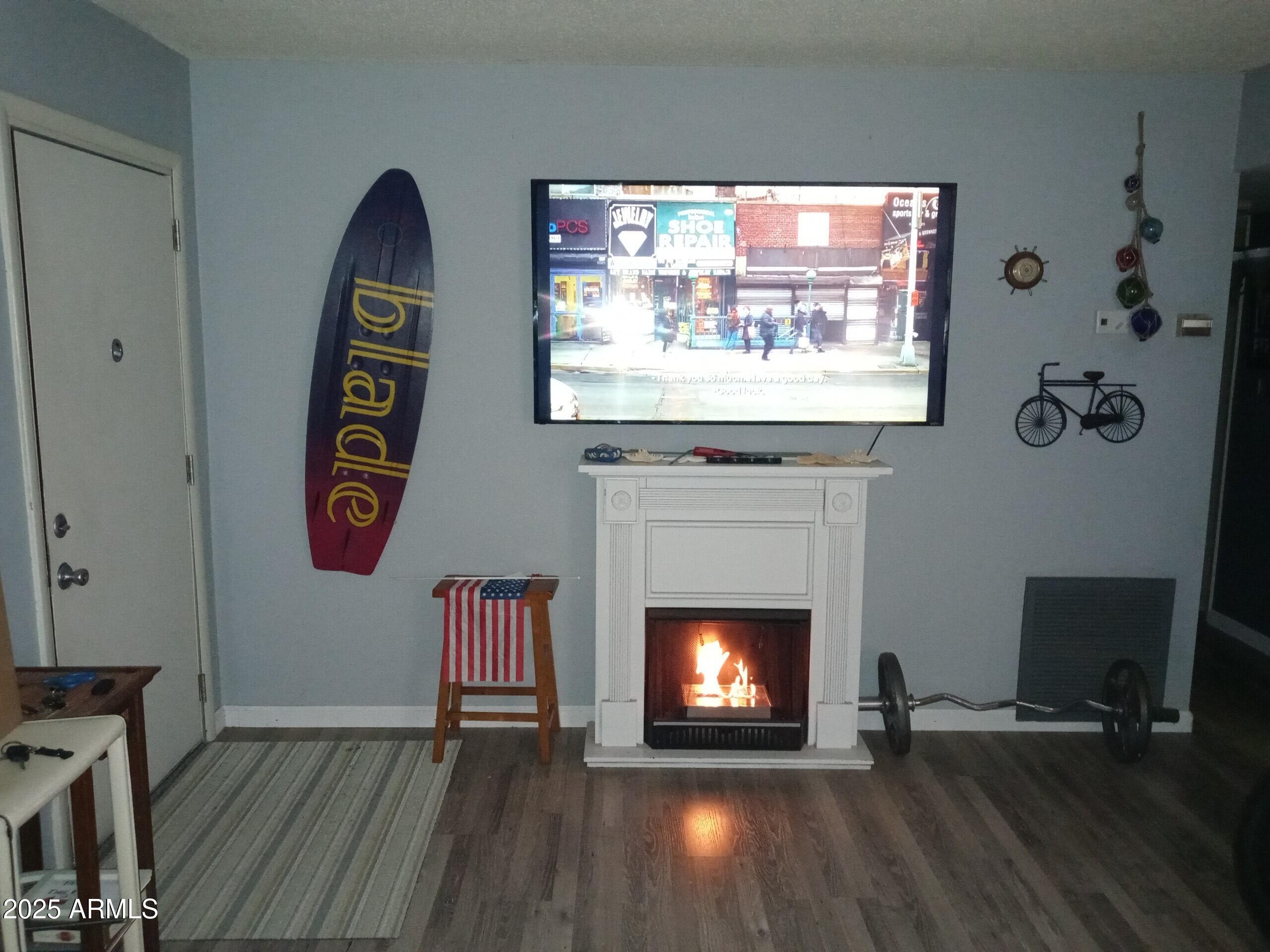 8702 E VERNON Avenue, 0