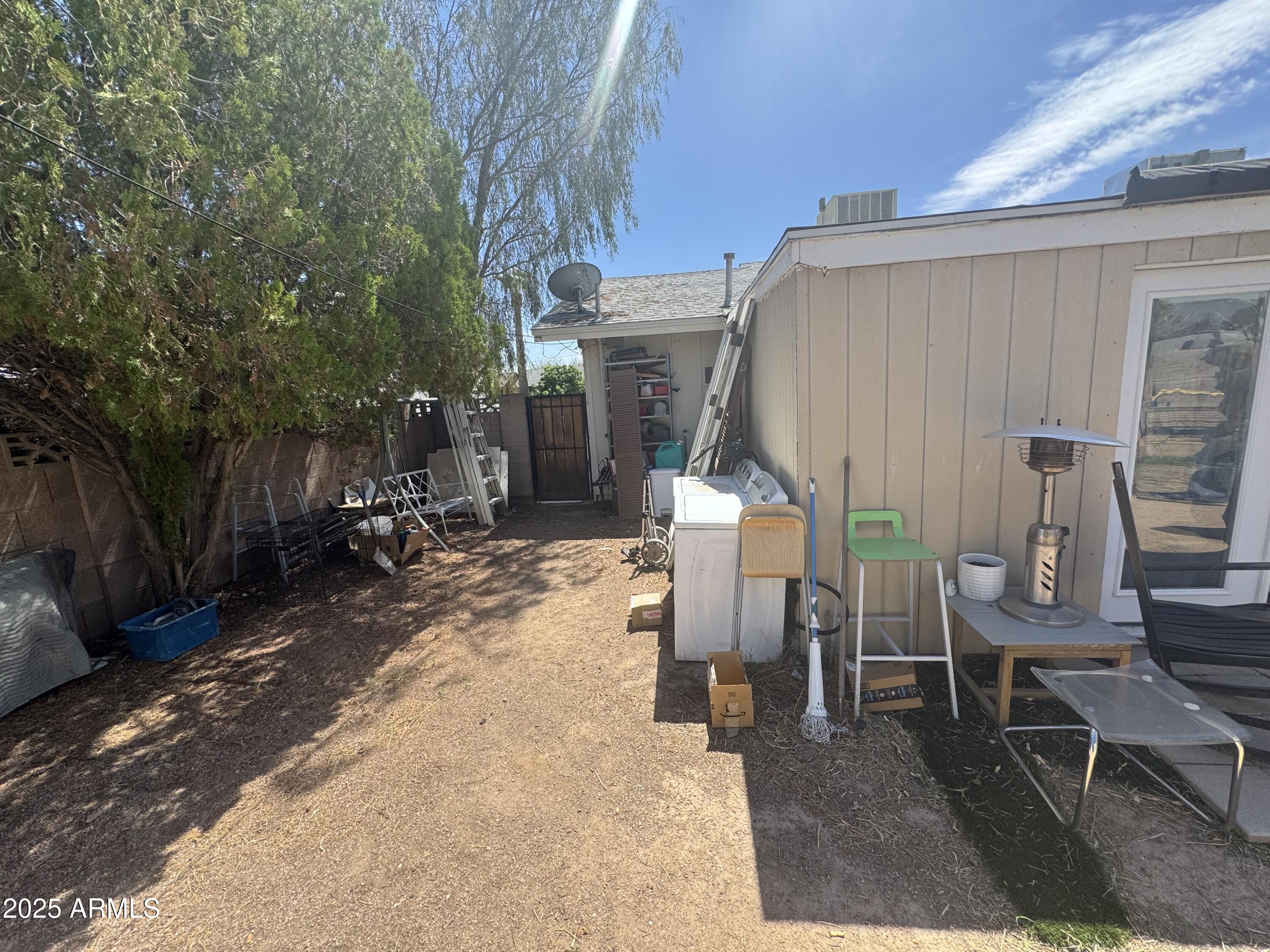 8702 E VERNON Avenue, 0