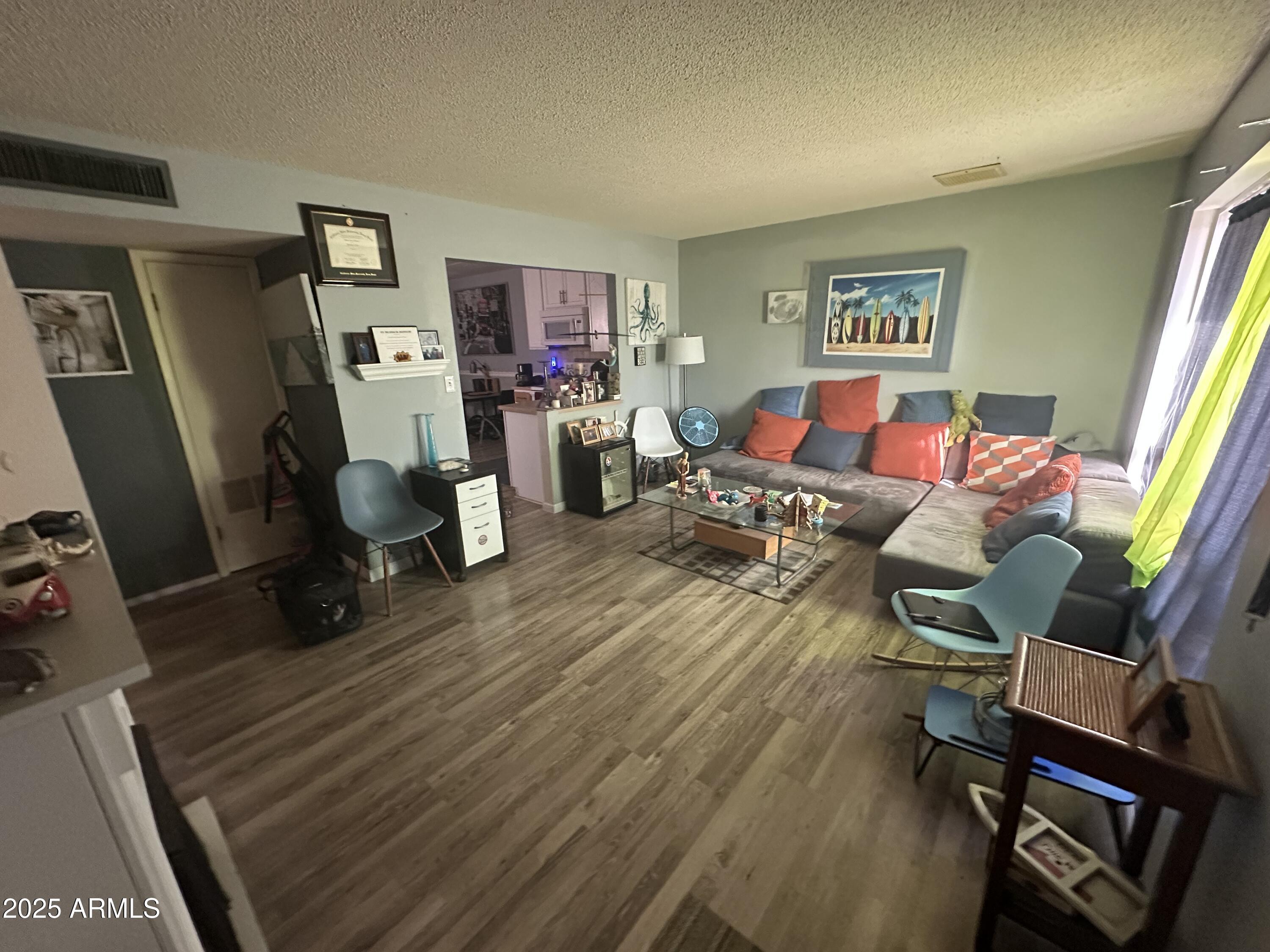 8702 E VERNON Avenue, 0