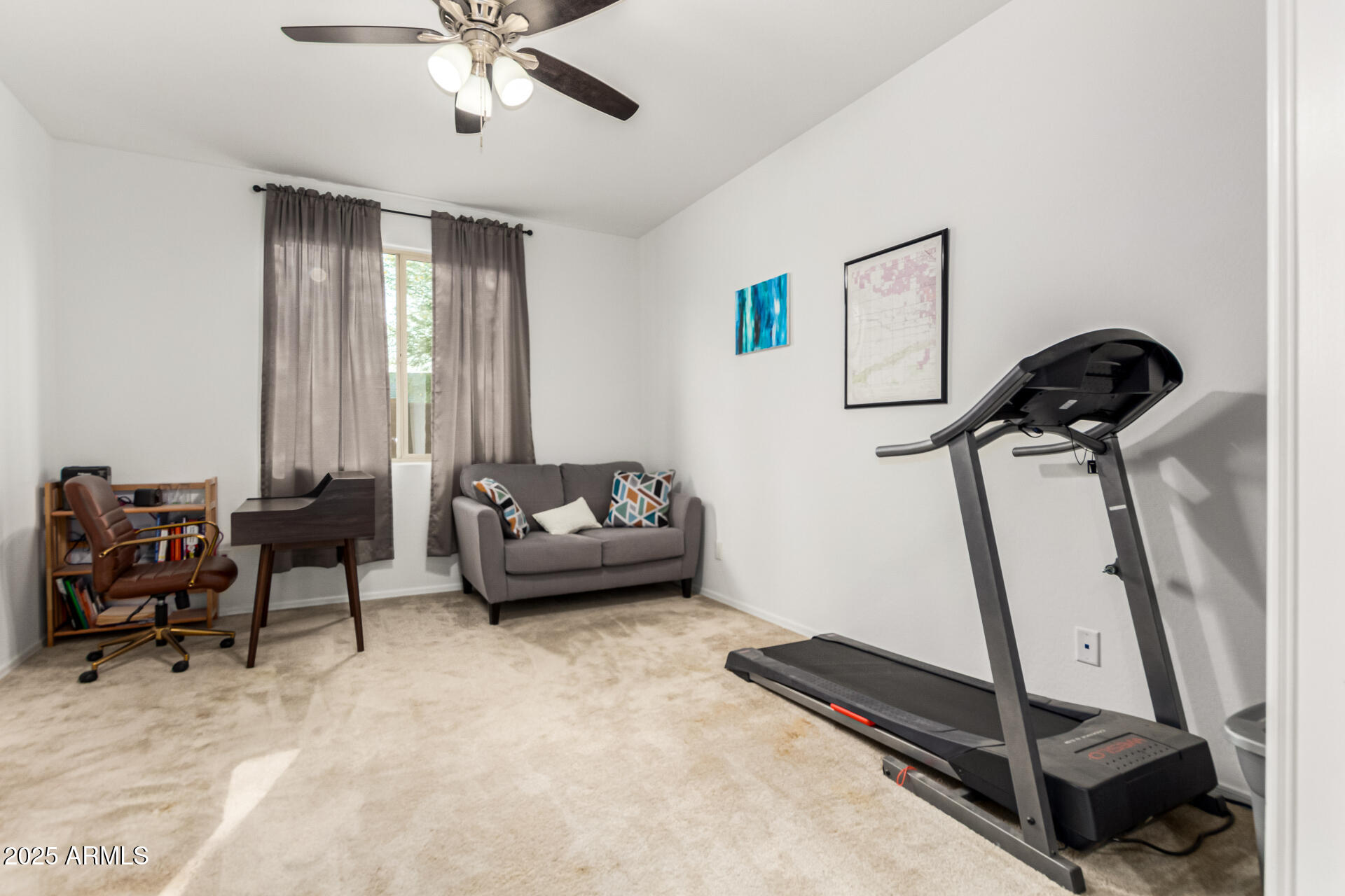 7829 W WARNER Street