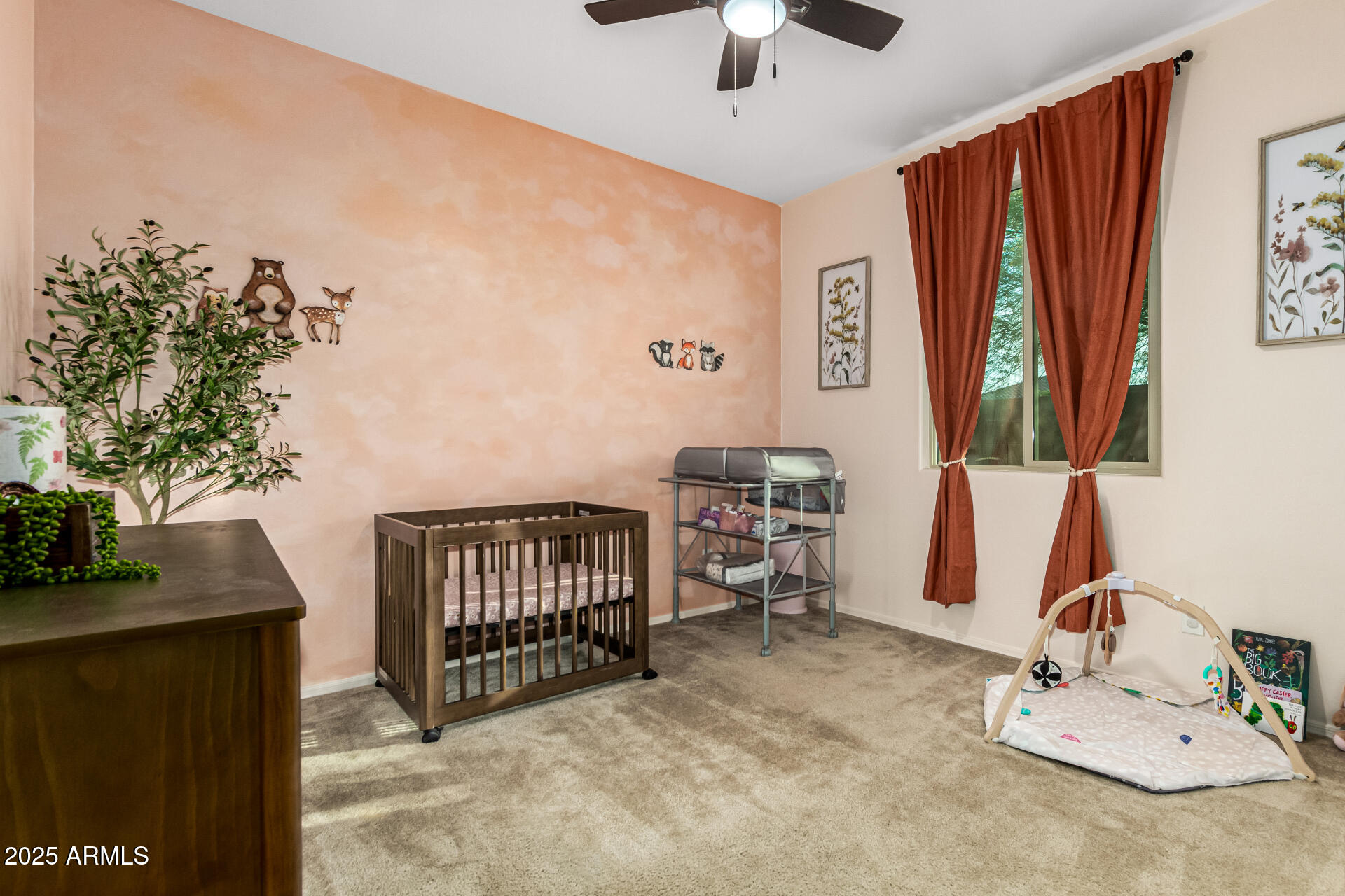 7829 W WARNER Street