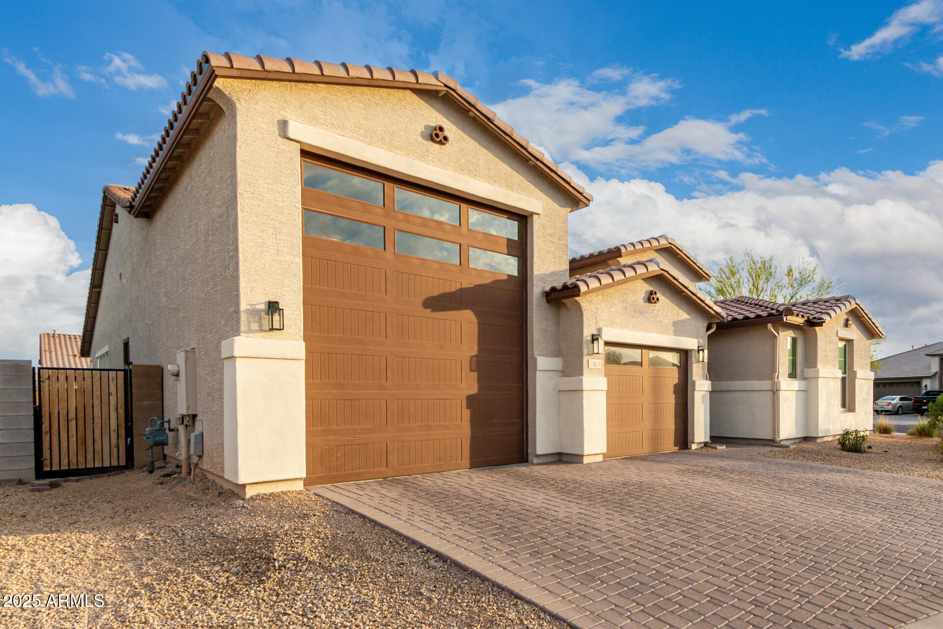 7829 W WARNER Street