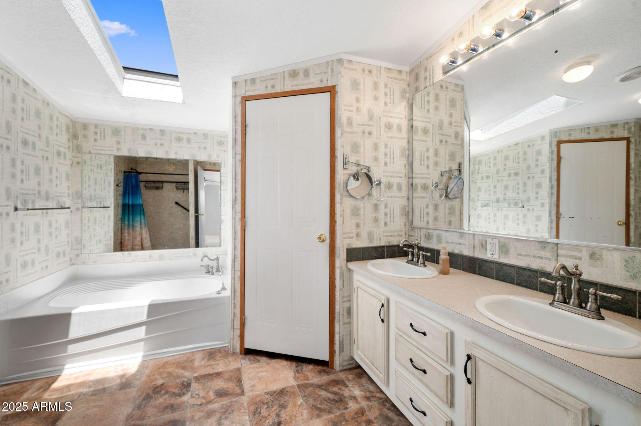 1100 N SUMMER SWEET Lane