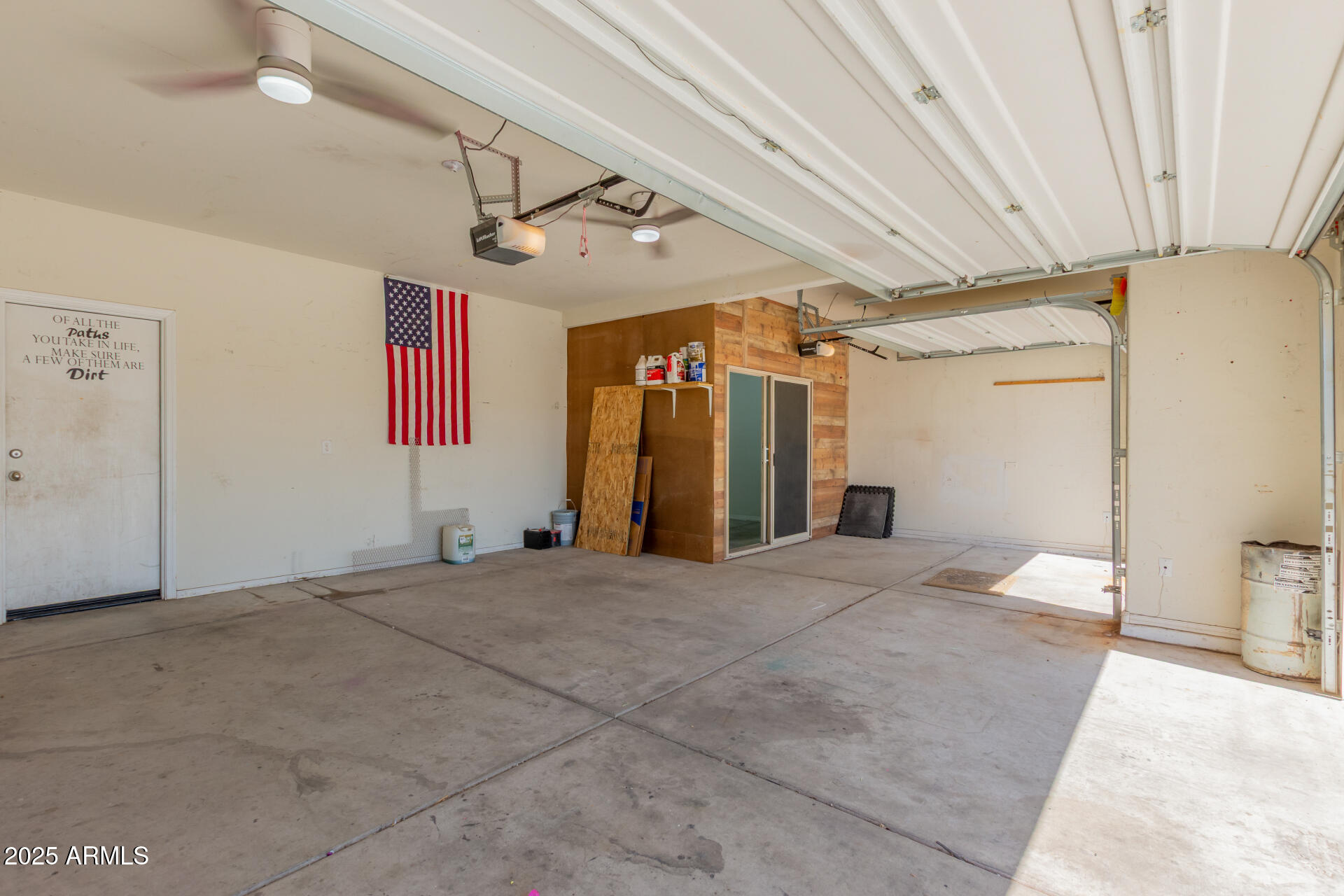 30716 W AMELIA Avenue