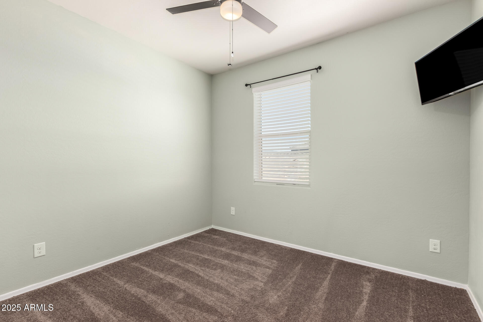 30716 W AMELIA Avenue