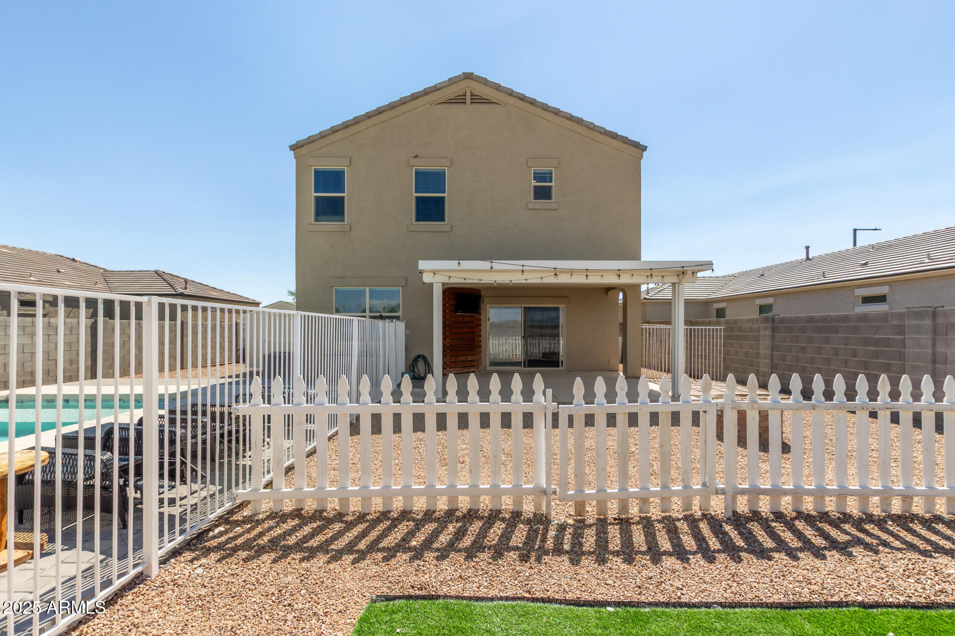 30716 W AMELIA Avenue