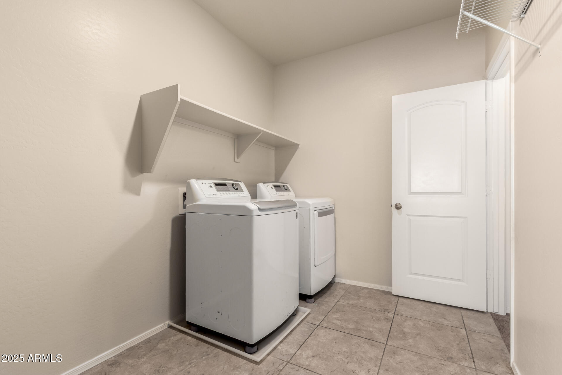 30716 W AMELIA Avenue