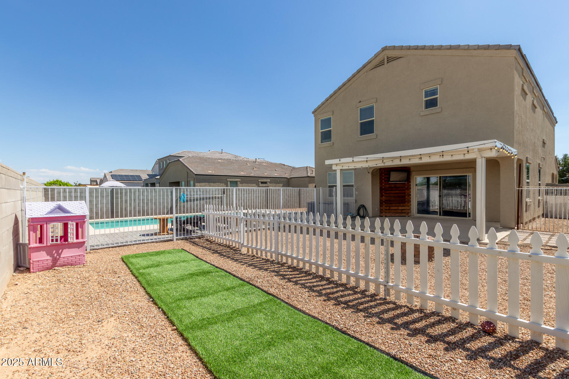 30716 W AMELIA Avenue