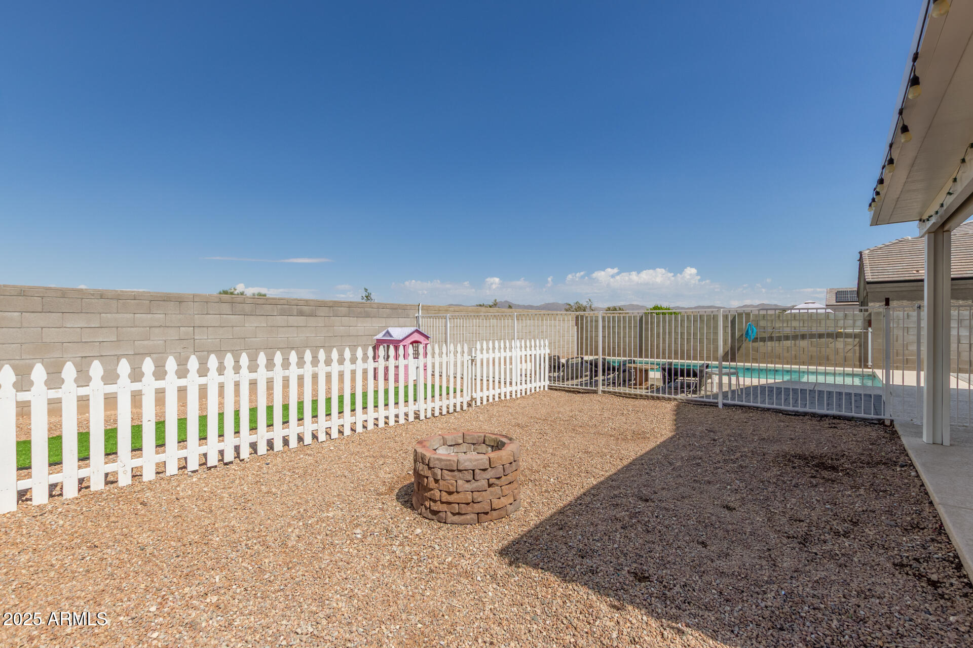 30716 W AMELIA Avenue