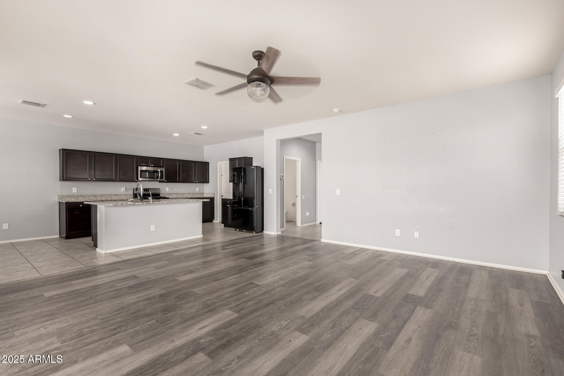 30716 W AMELIA Avenue