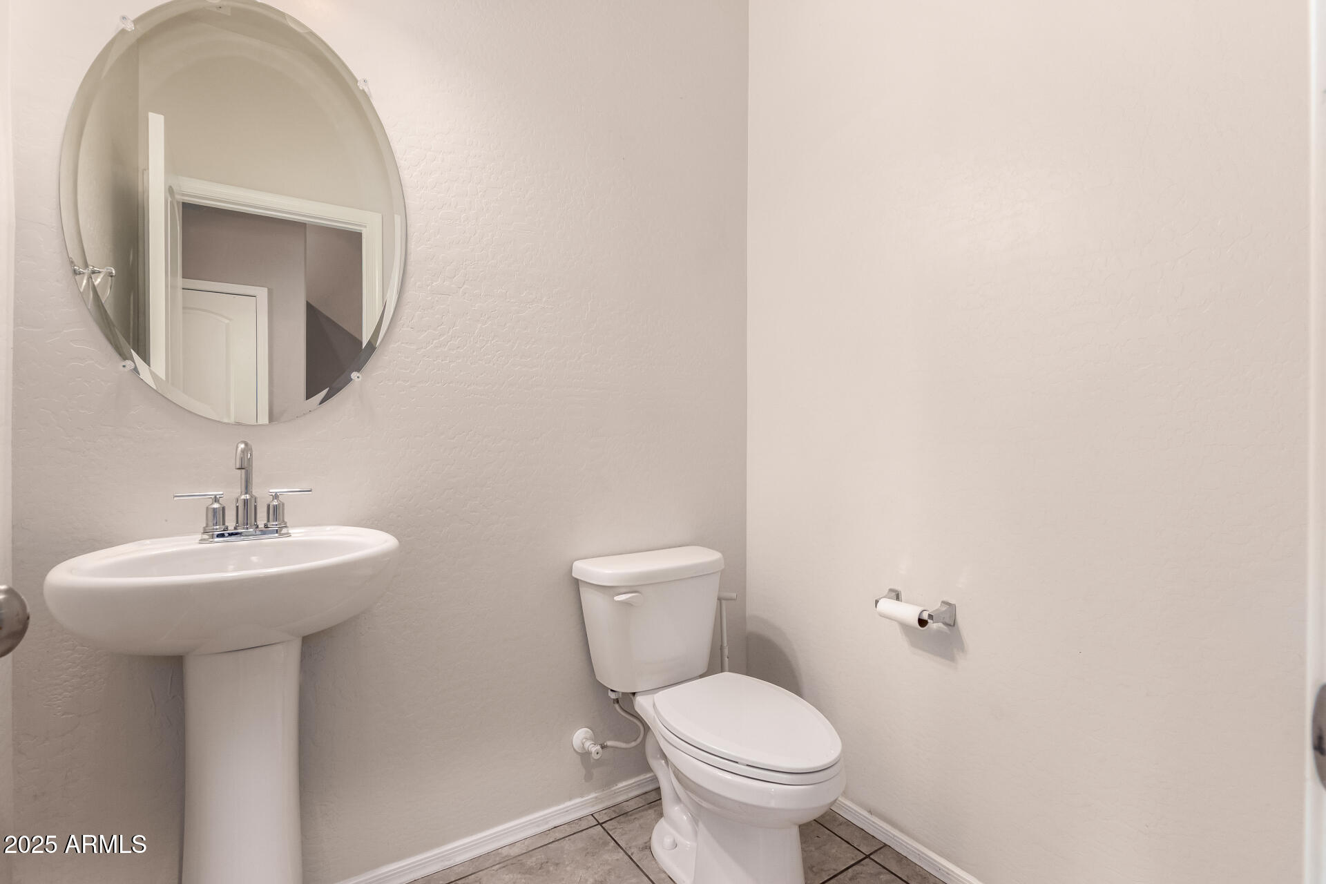 30716 W AMELIA Avenue