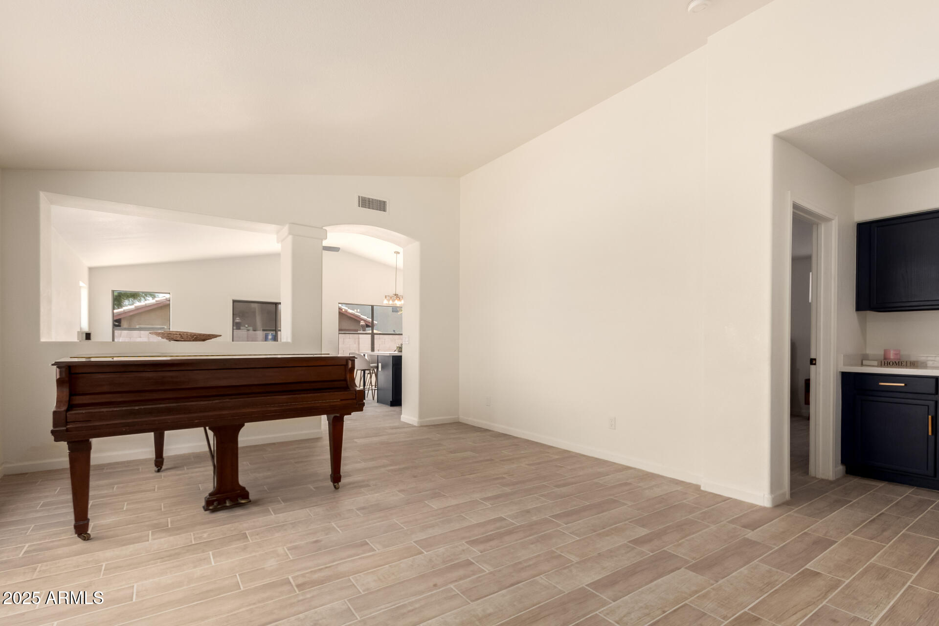 15601 W HAMMOND Drive