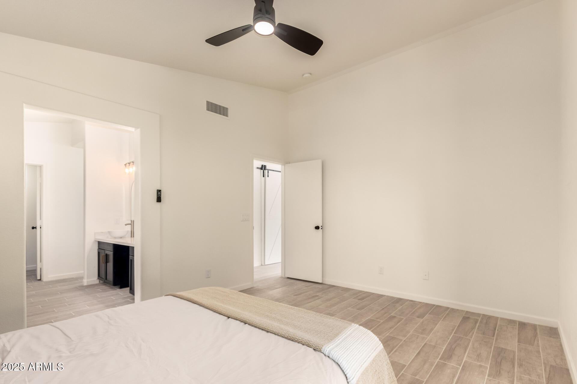 15601 W HAMMOND Drive