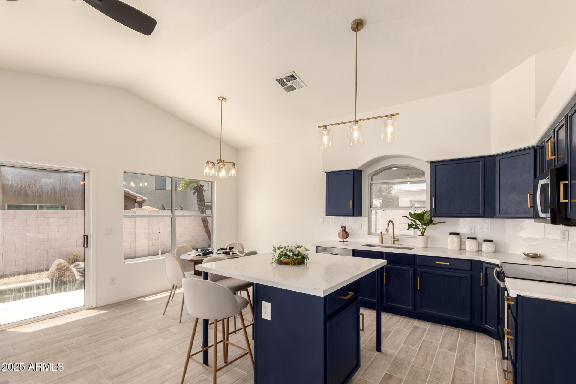 15601 W HAMMOND Drive