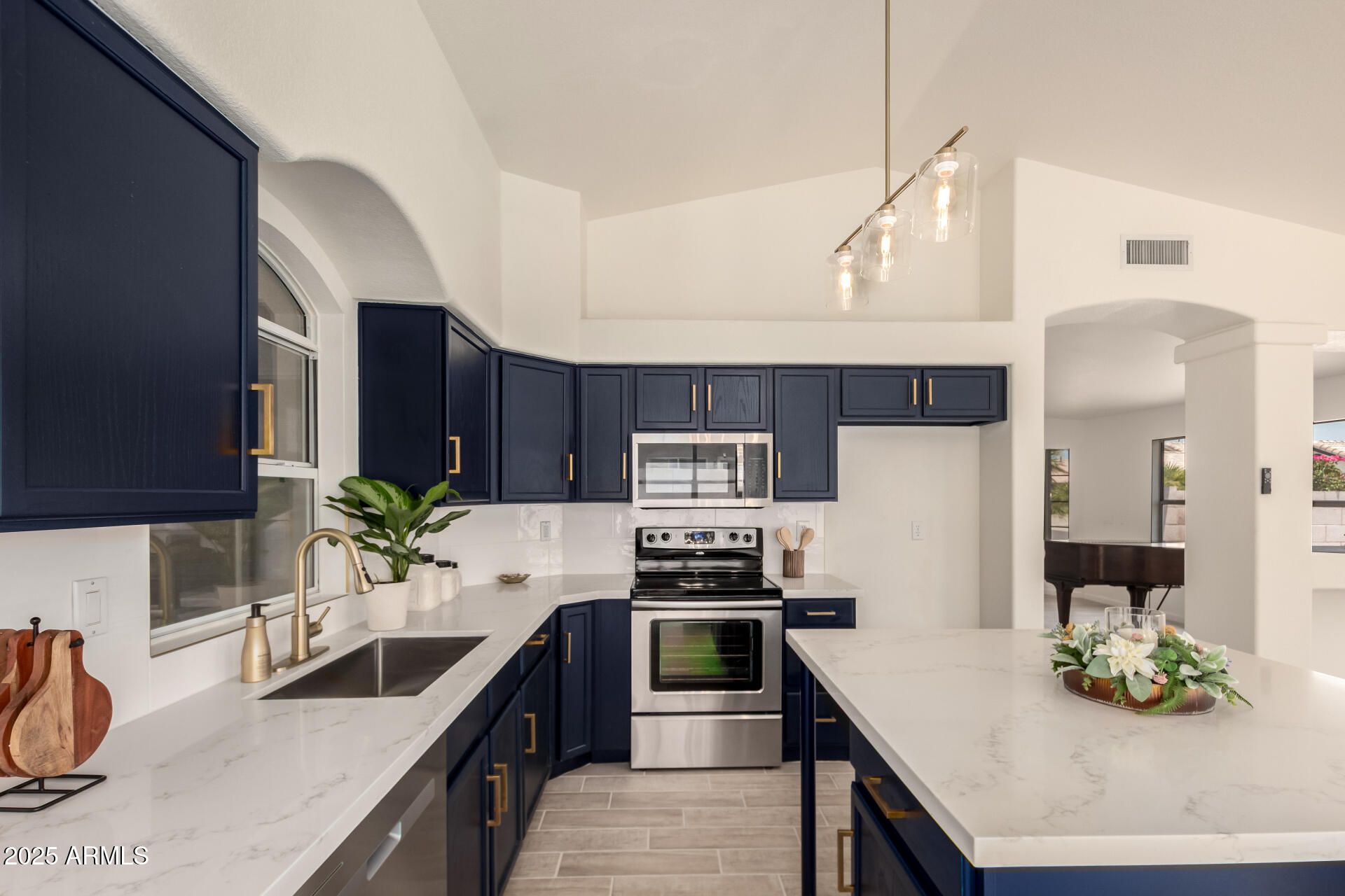 15601 W HAMMOND Drive