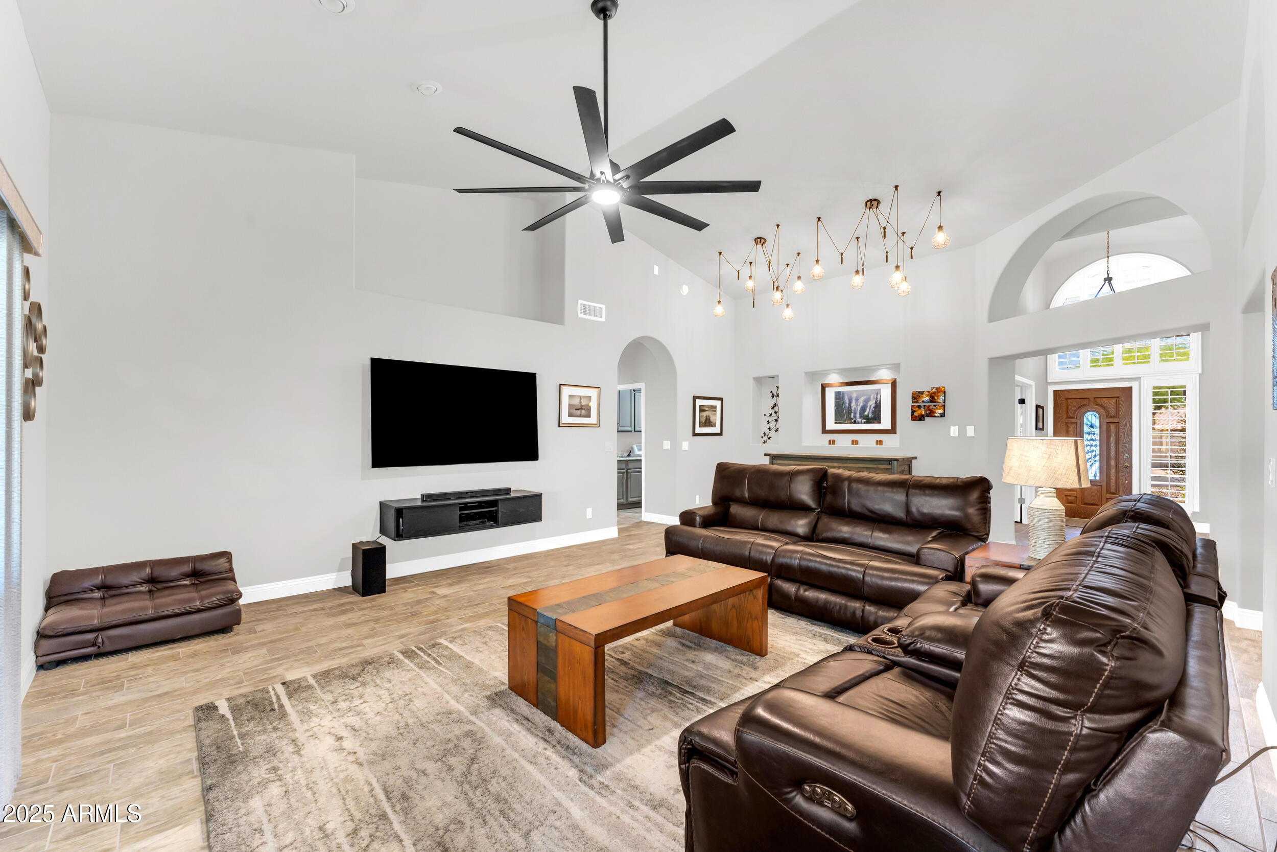 10763 S MUSTANG Drive