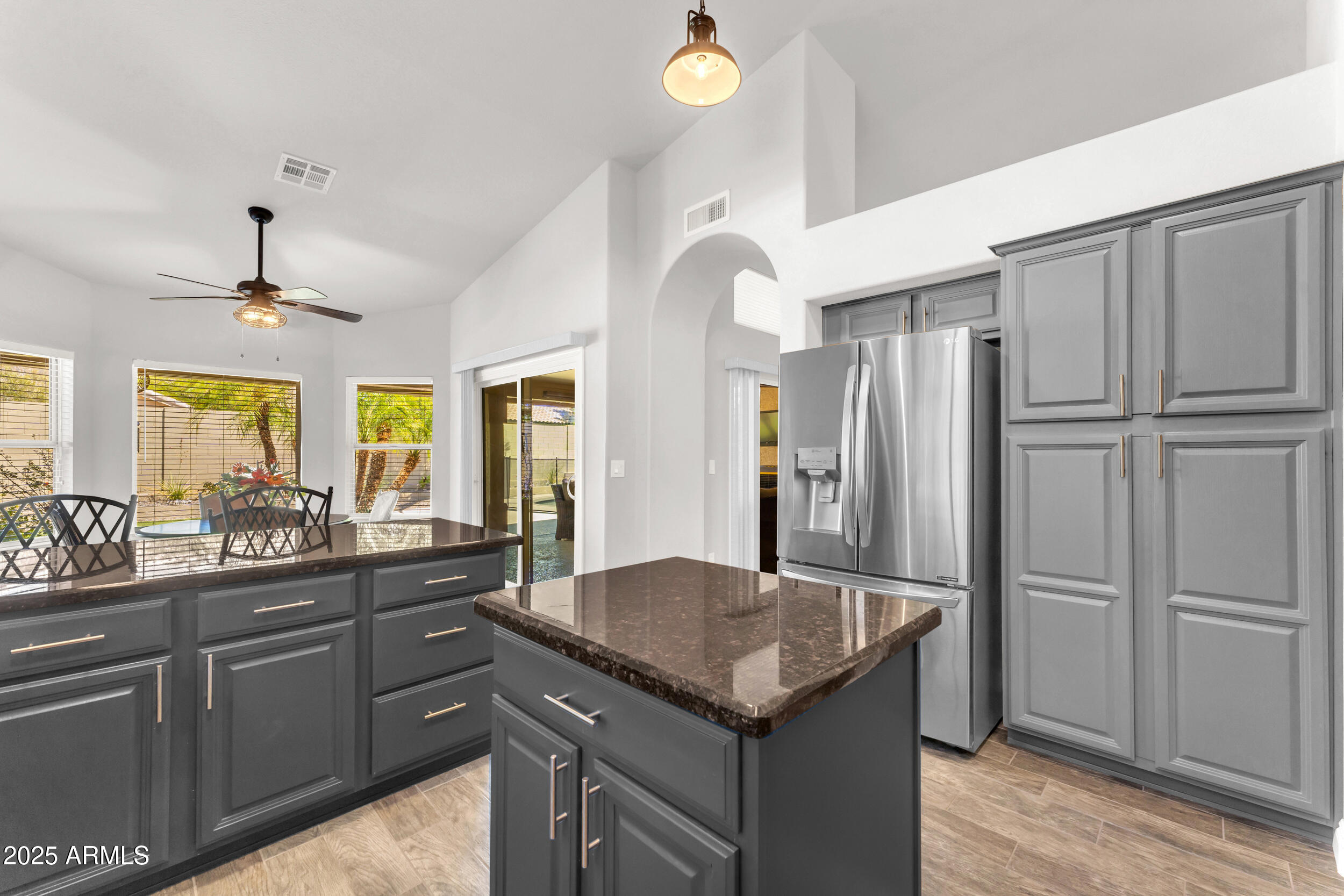 10763 S MUSTANG Drive