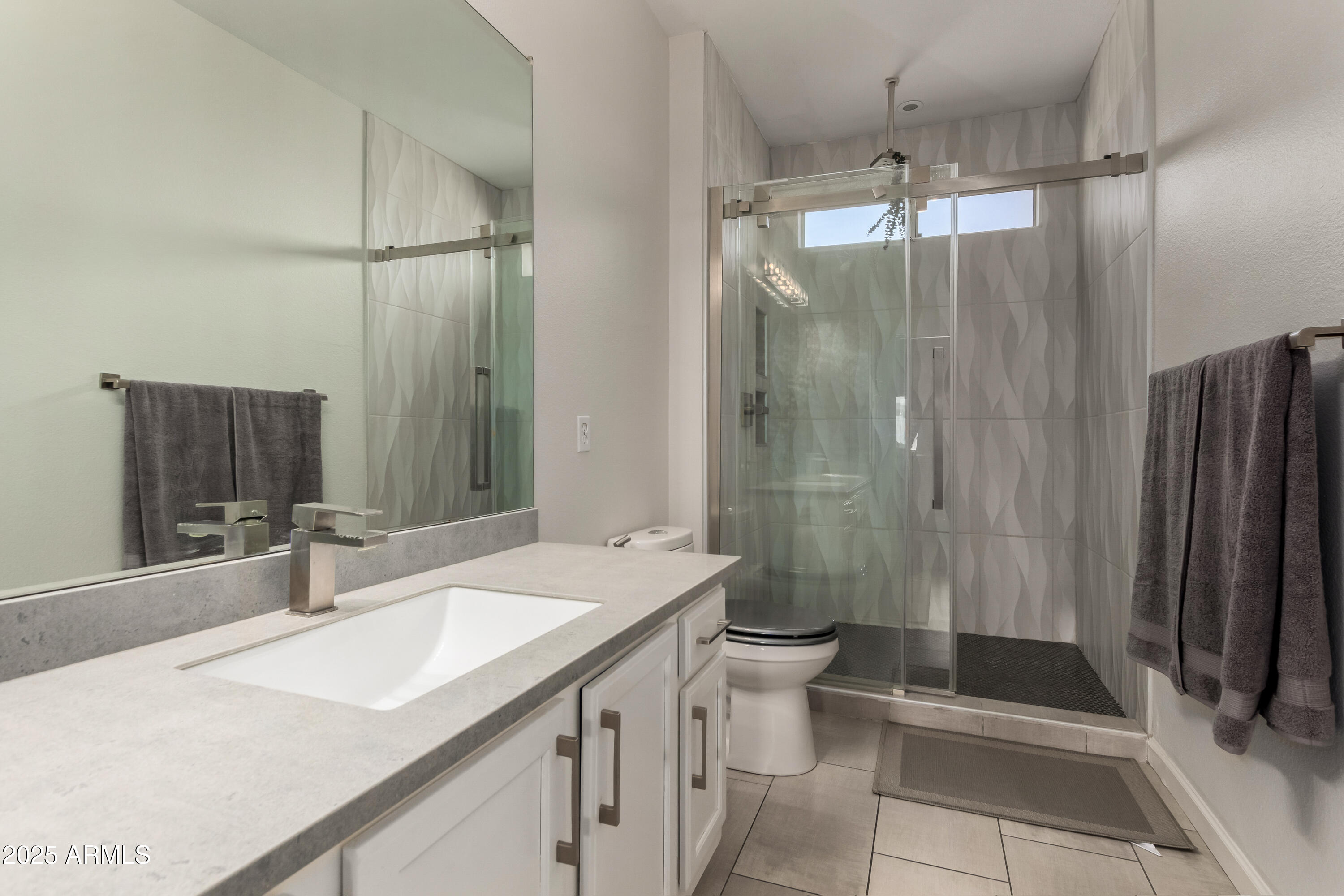 7009 E ACOMA Drive, 1101