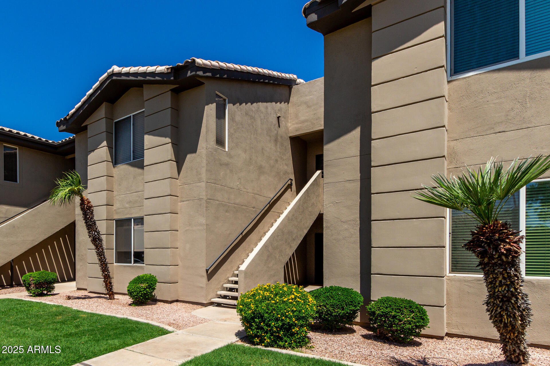 7009 E ACOMA Drive, 1101