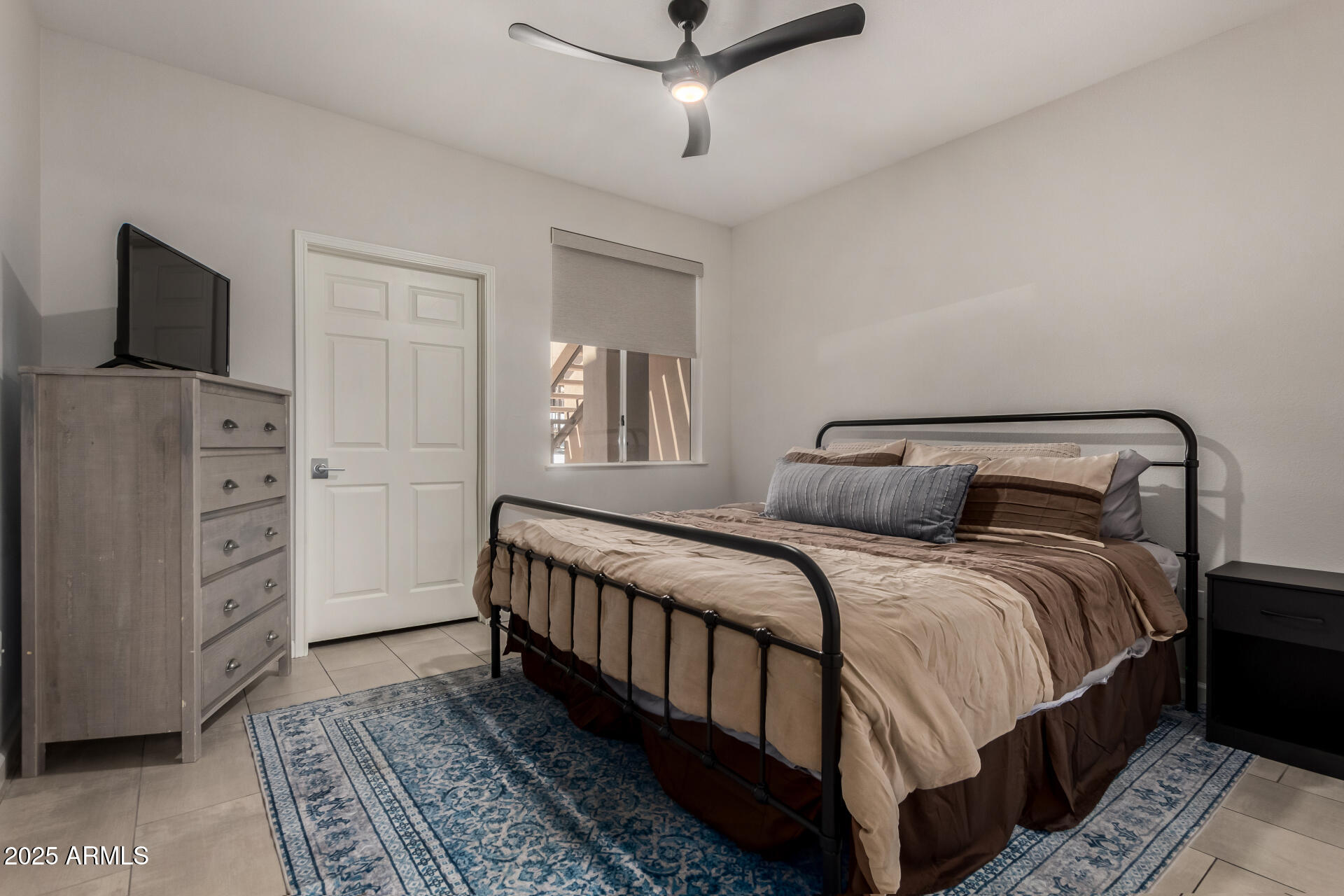 7009 E ACOMA Drive, 1101