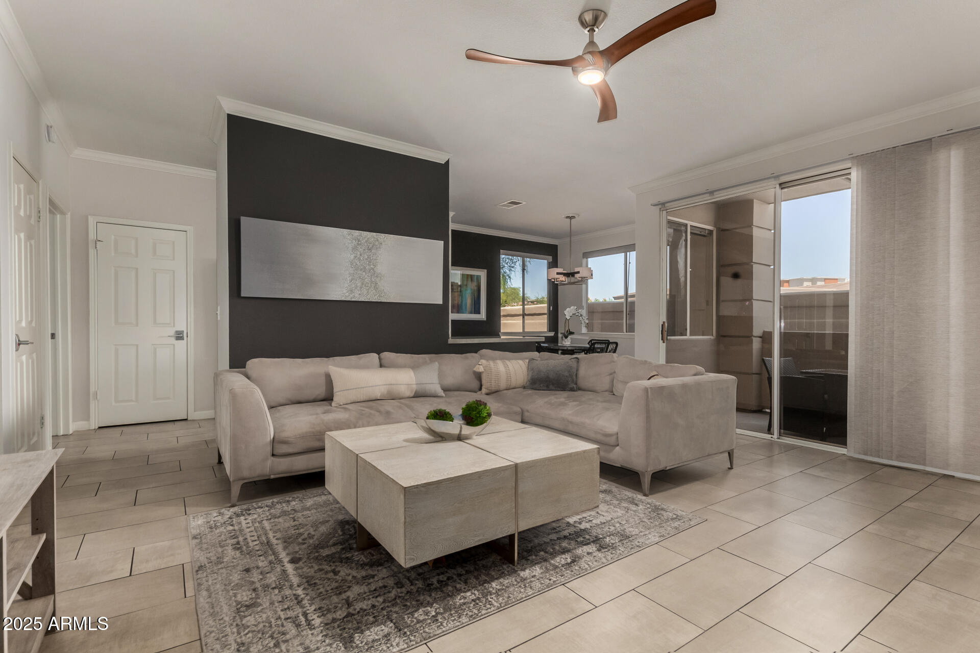 7009 E ACOMA Drive, 1101