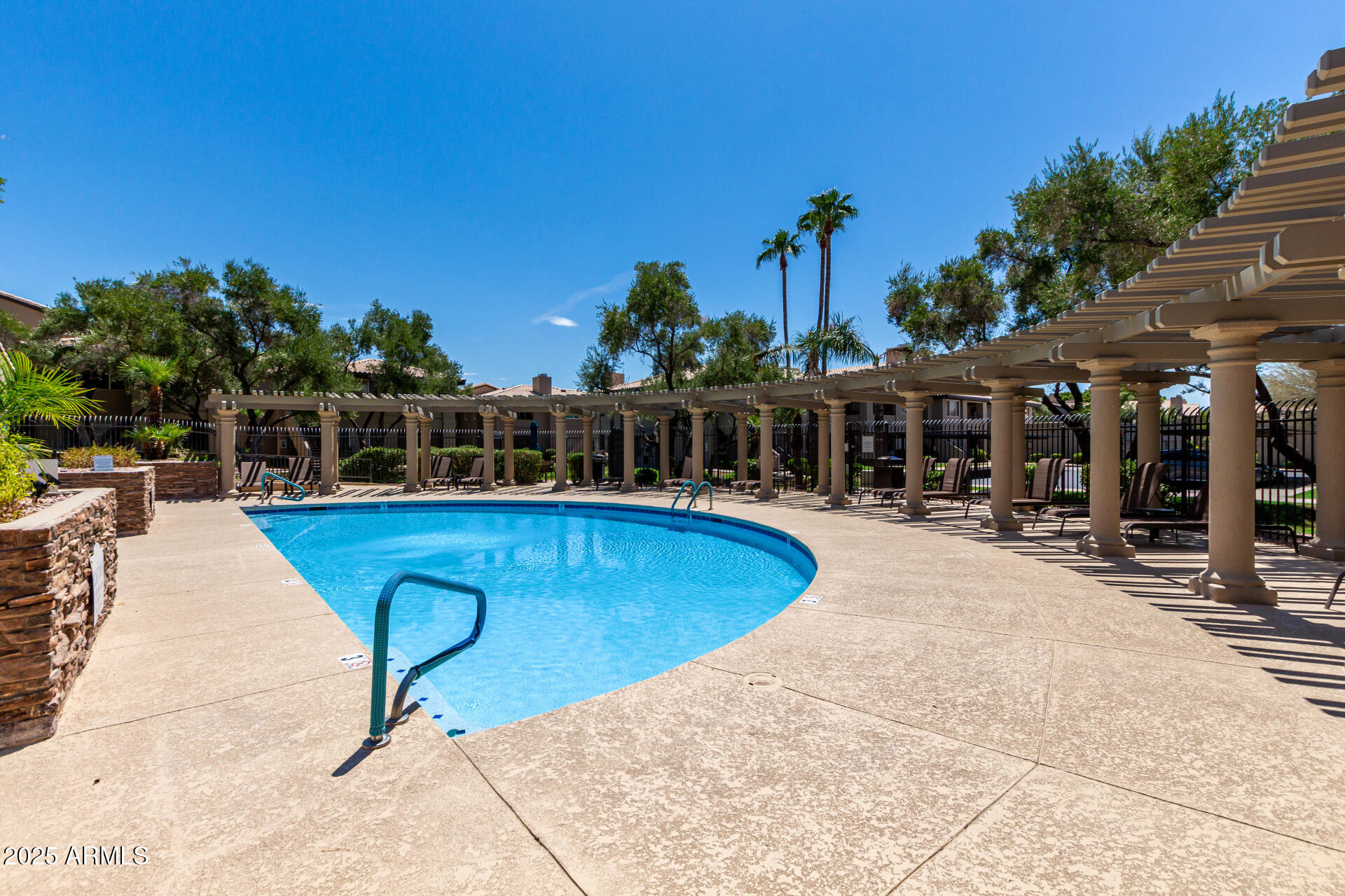 7009 E ACOMA Drive, 1101