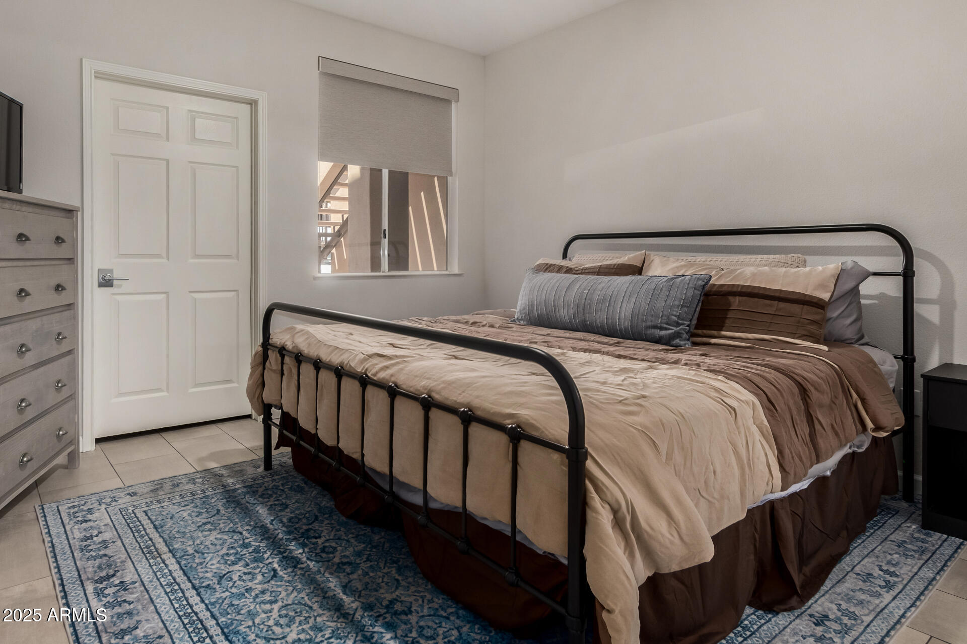 7009 E ACOMA Drive, 1101